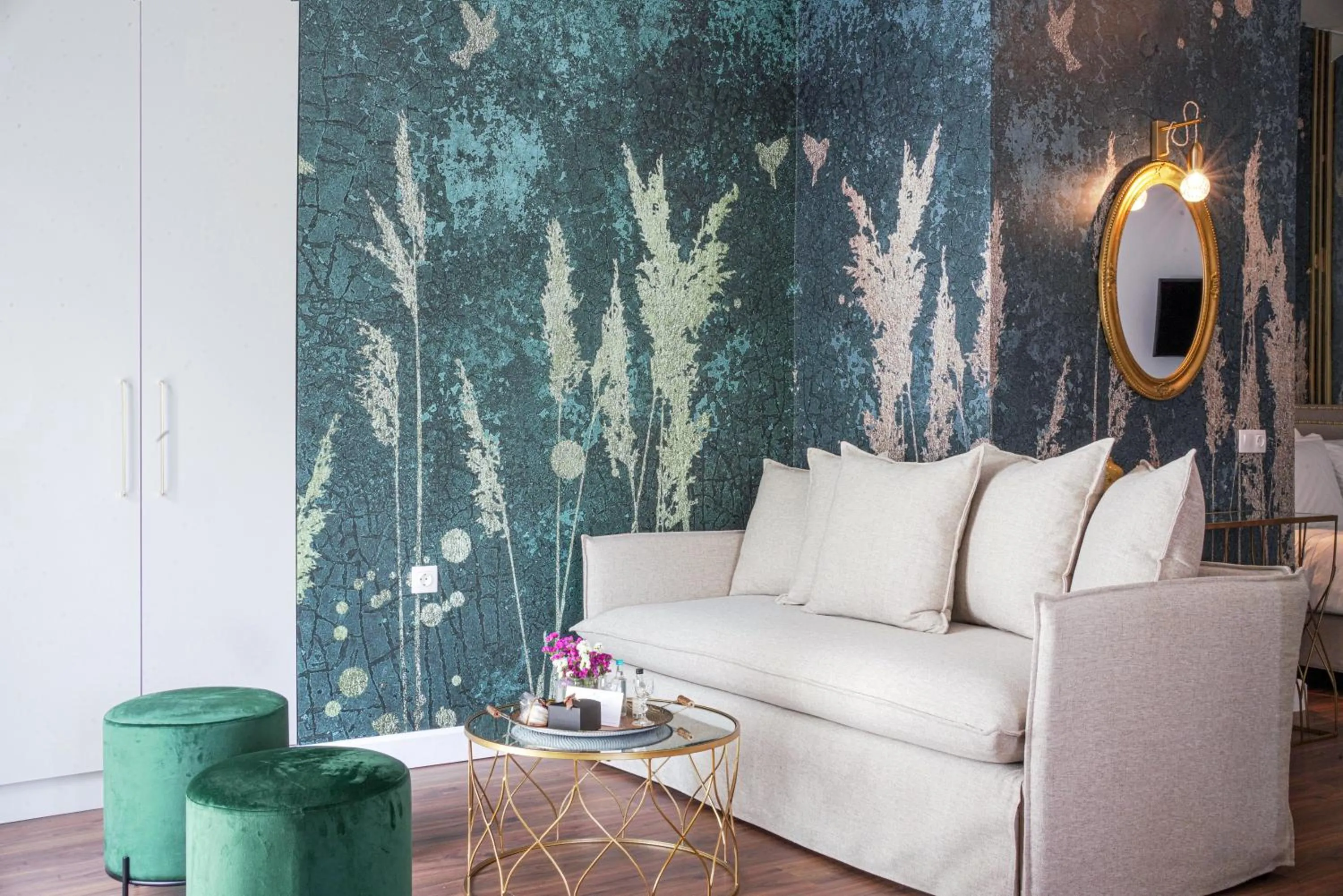 Seating area in Pafsilipon Suites