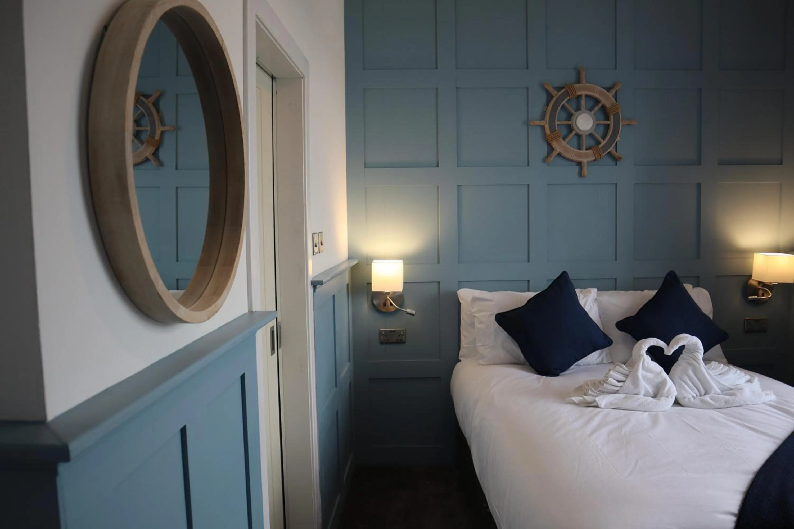 Bed in Marina View Guest House