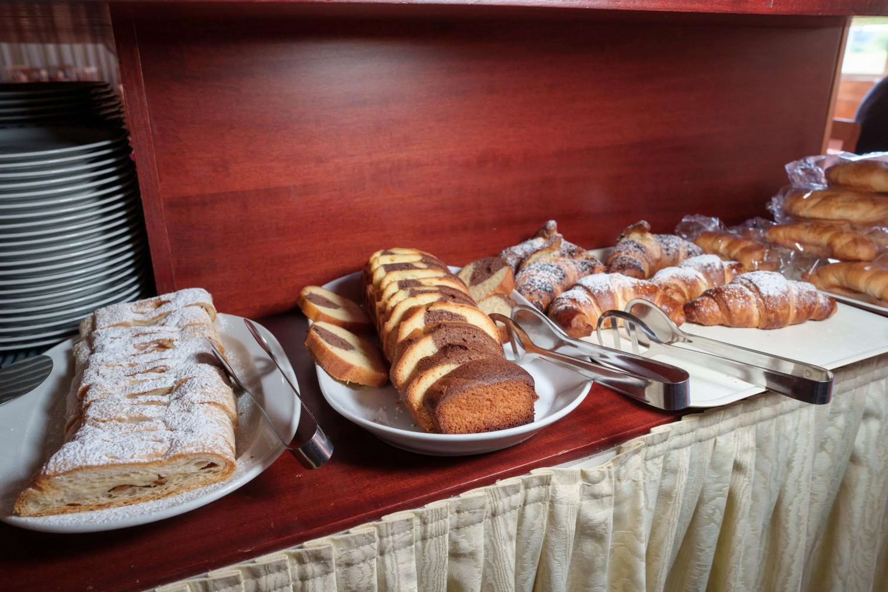 Breakfast in Hotel Villa Strassoldo "Ex Attianese Hotel Restaurant"
