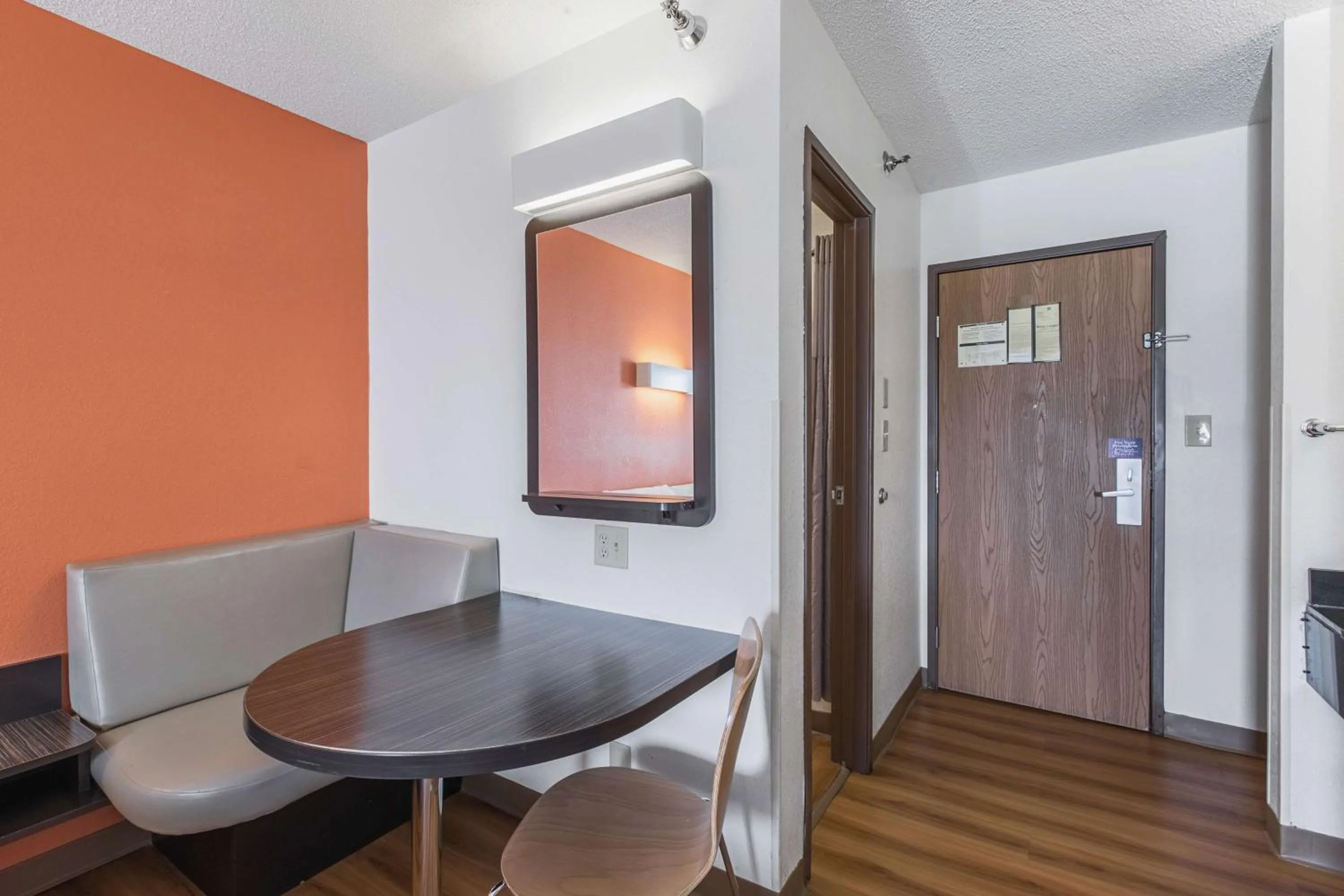 Area and facilities in Motel 6 Omaha - Central