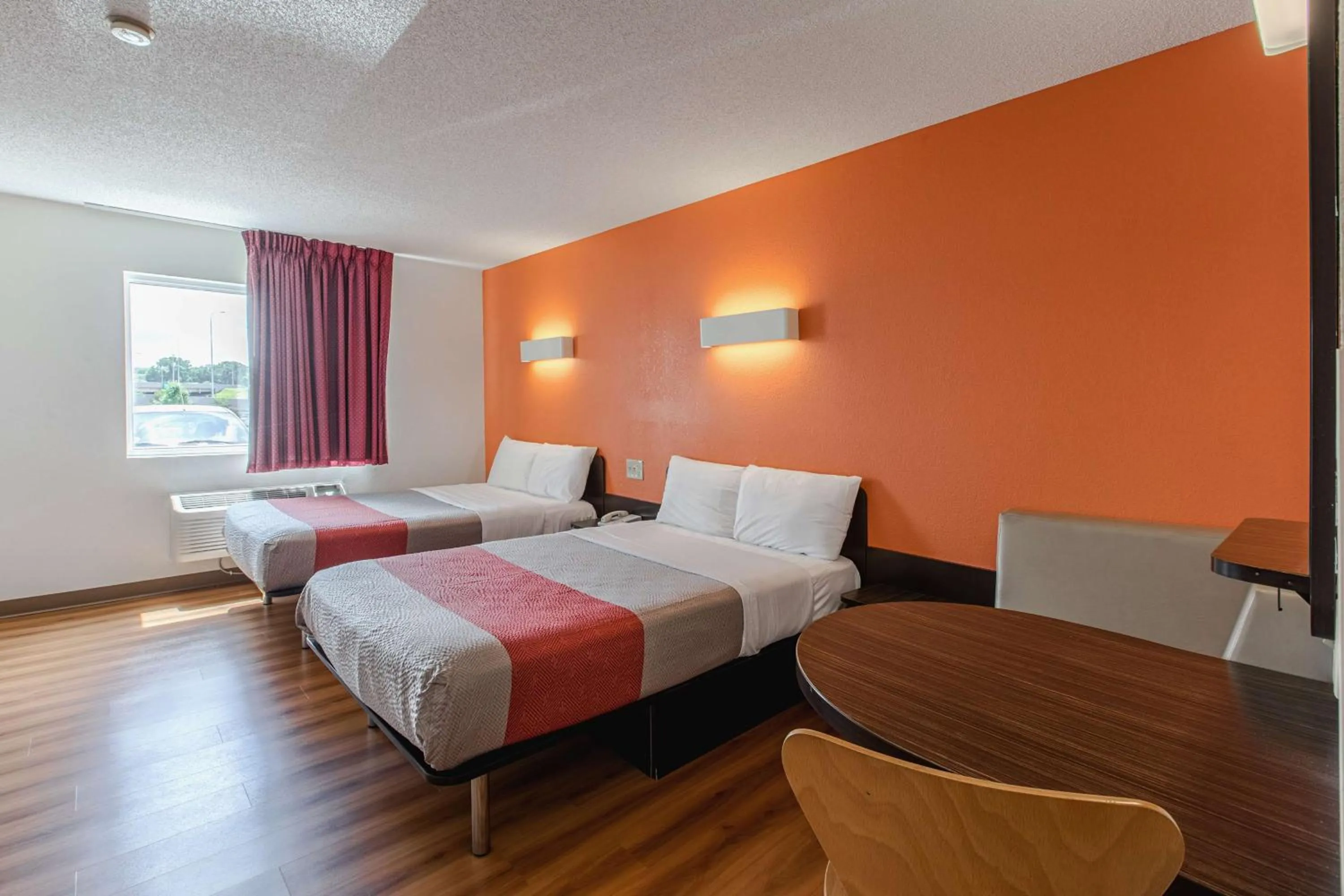 Bedroom, Bed in Motel 6 Omaha - Central