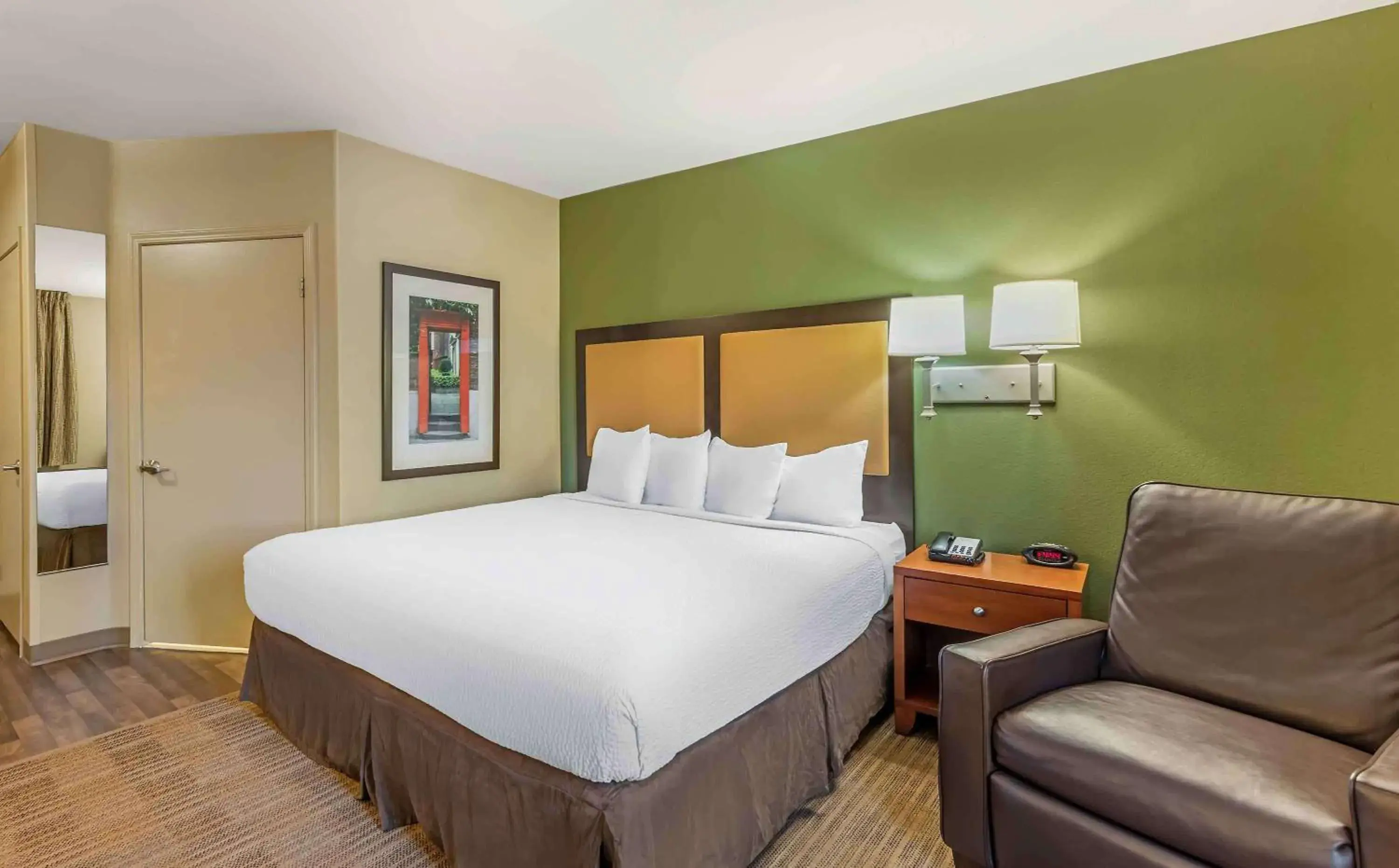 Studio with 1 King Bed - Non-Smoking in Extended Stay America Suites - Bakersfield - Chester Lane Studio with 1 King Bed - Non-Smoking in Extended Stay America Suites - Bakersfield - Chester Lane