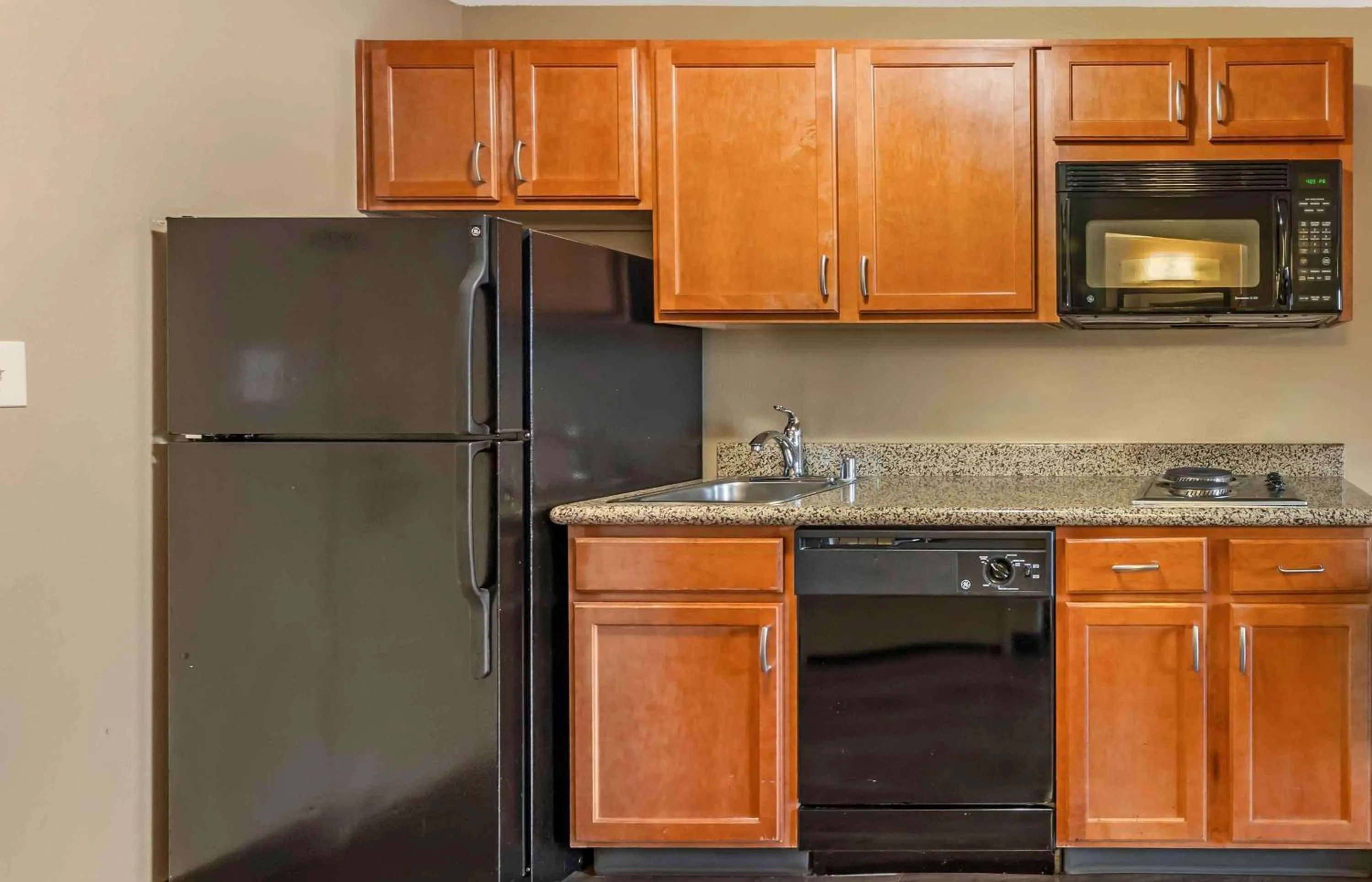 Bedroom in Extended Stay America Suites - Bakersfield - Chester Lane