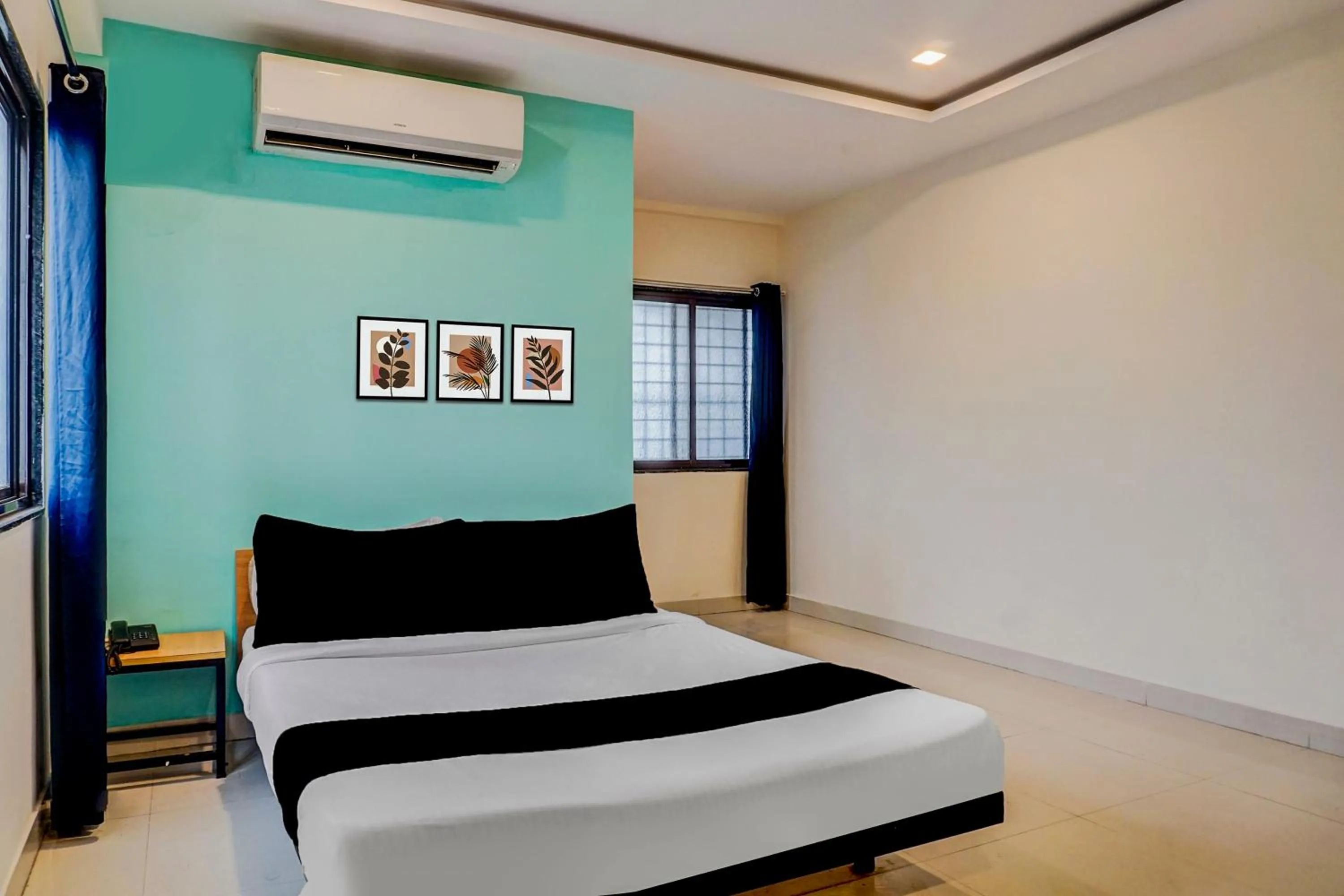 Bedroom, Bed in Super Collection O Manjari - Mundhwa Road Formerly 7 Treats