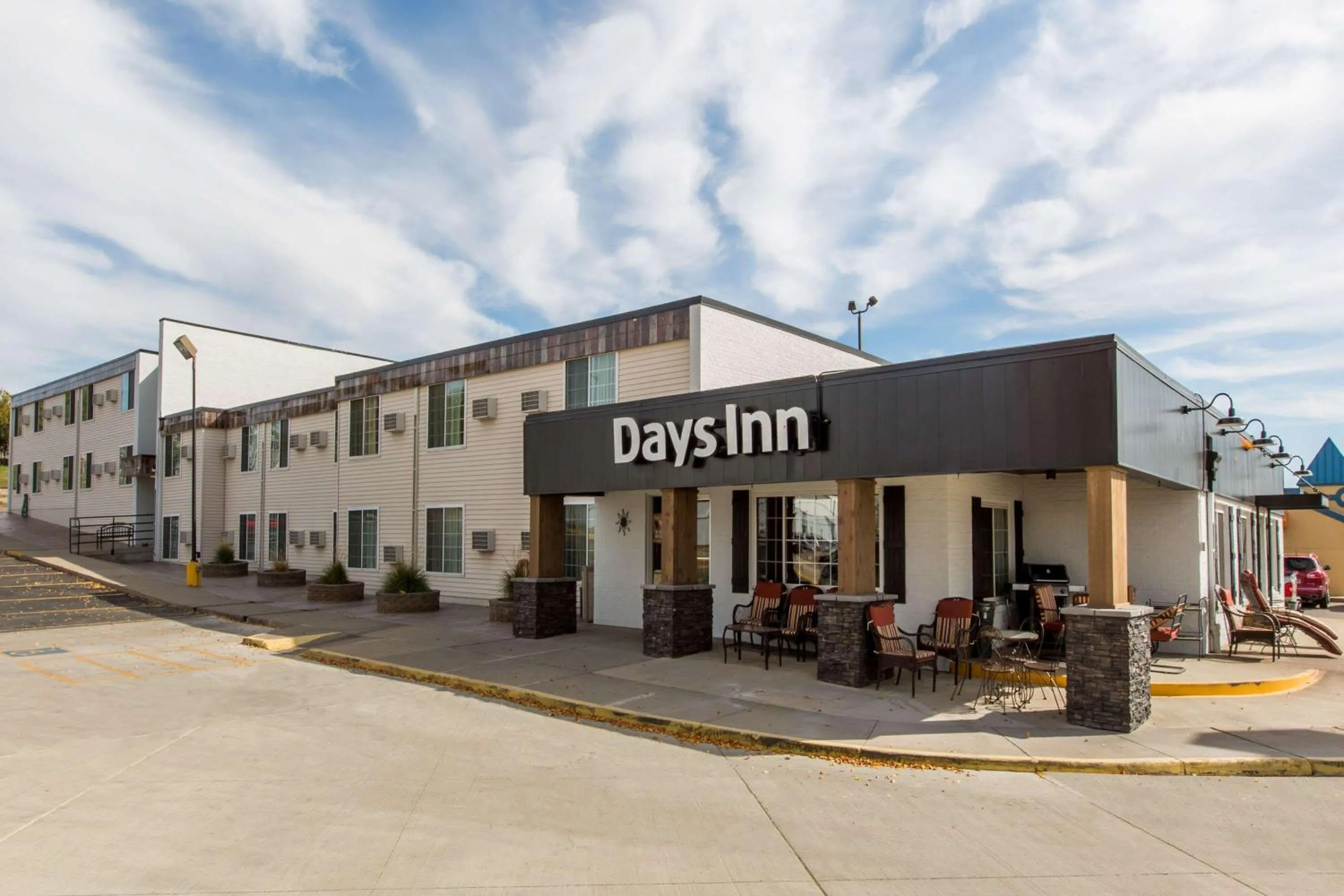 Property building in Days Inn by Wyndham Pierre