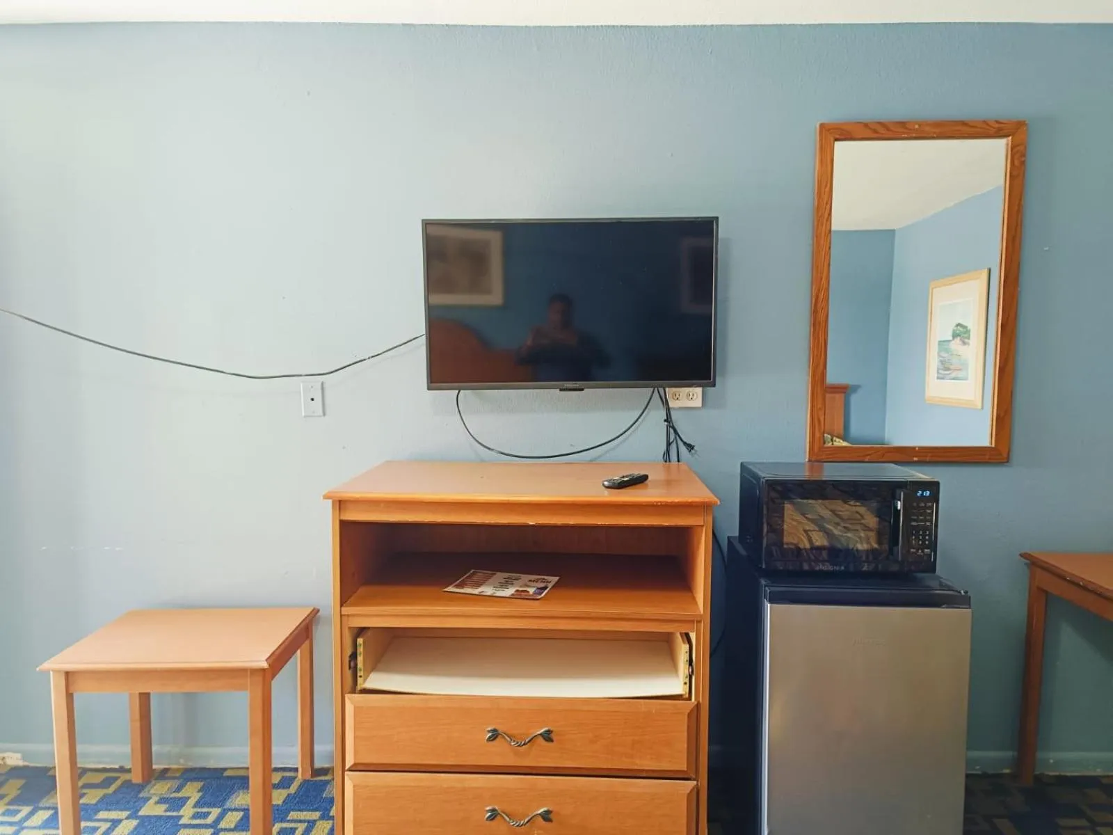 TV and multimedia in Valley Motel By Townhouse Corpus Christi Near Airport I 37