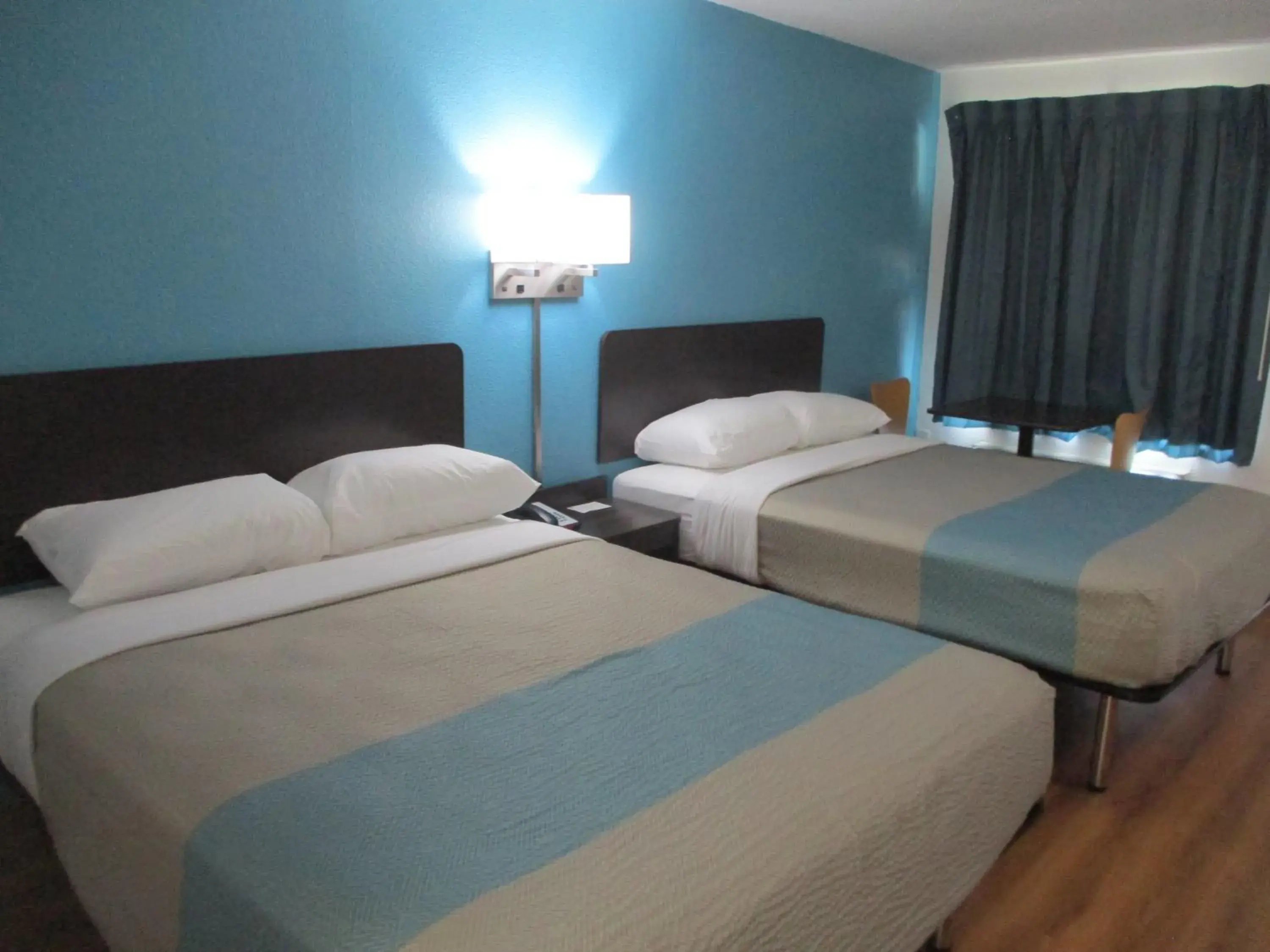 Deluxe Queen Room with Two Queen Beds - Non-Smoking in Motel 6 Chattanooga - Airport Deluxe Queen Room with Two Queen Beds - Non-Smoking in Motel 6 Chattanooga - Airport