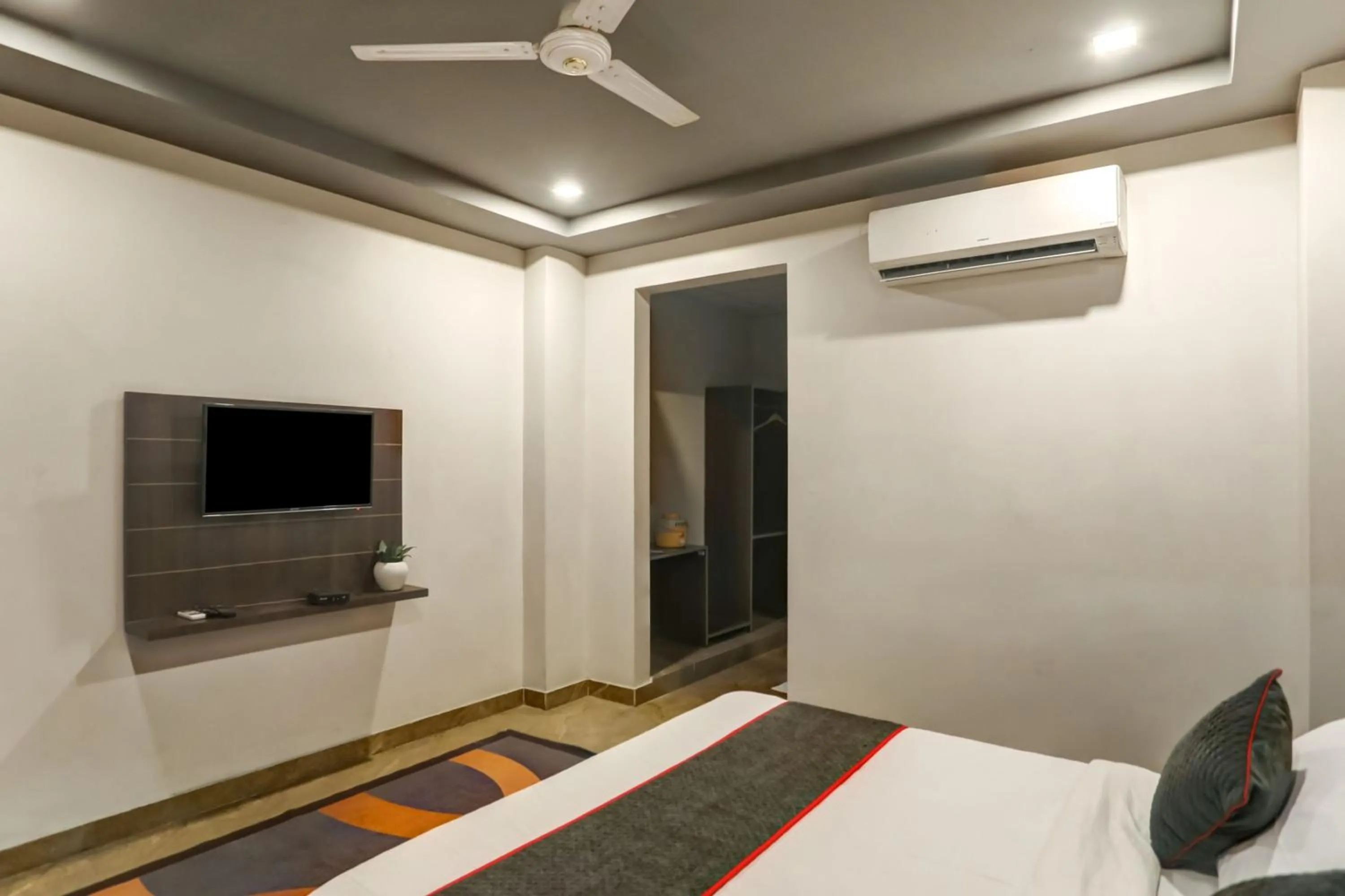 Bedroom, Bed in Townhouse Ranipur Mor