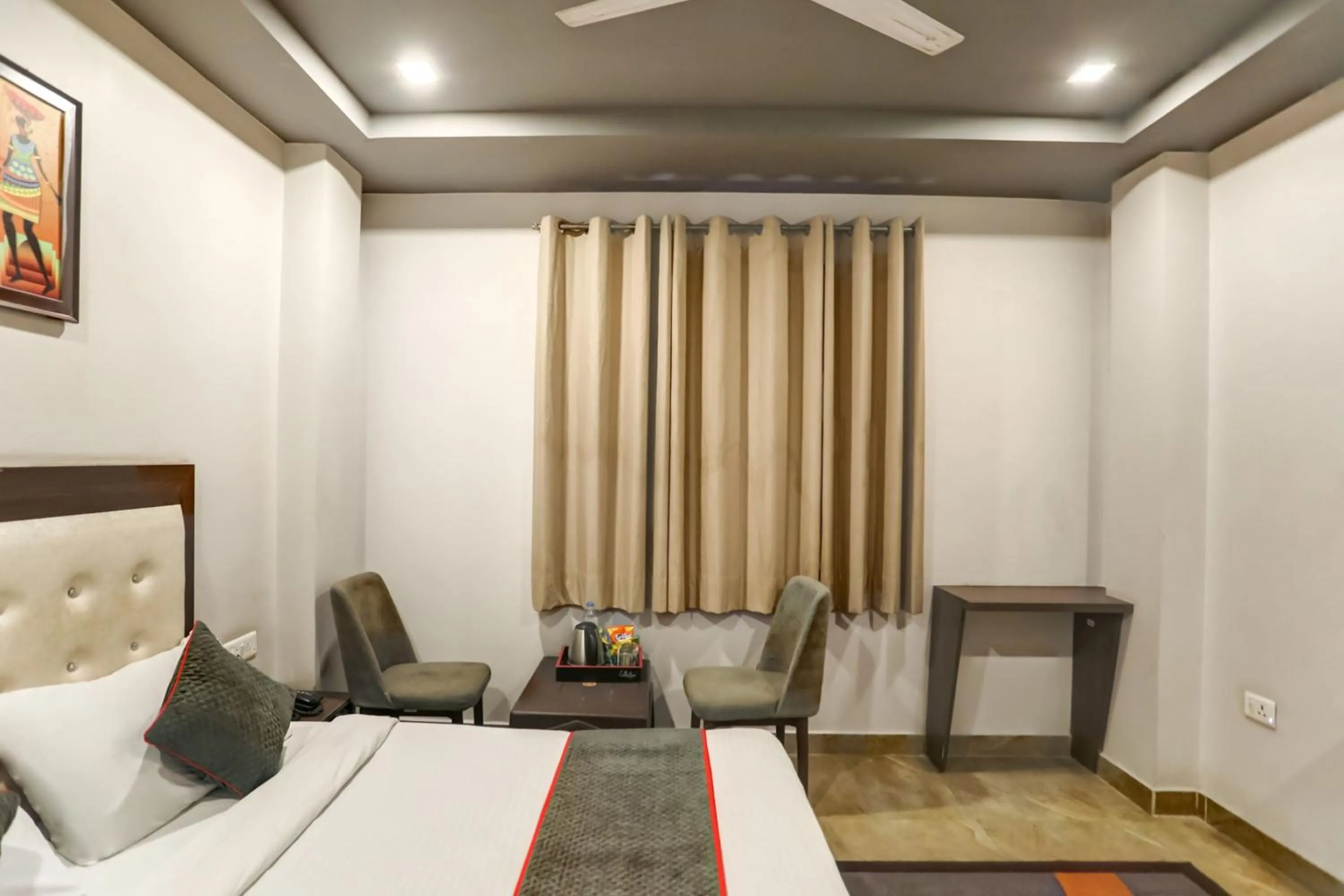 Bedroom in Townhouse Ranipur Mor