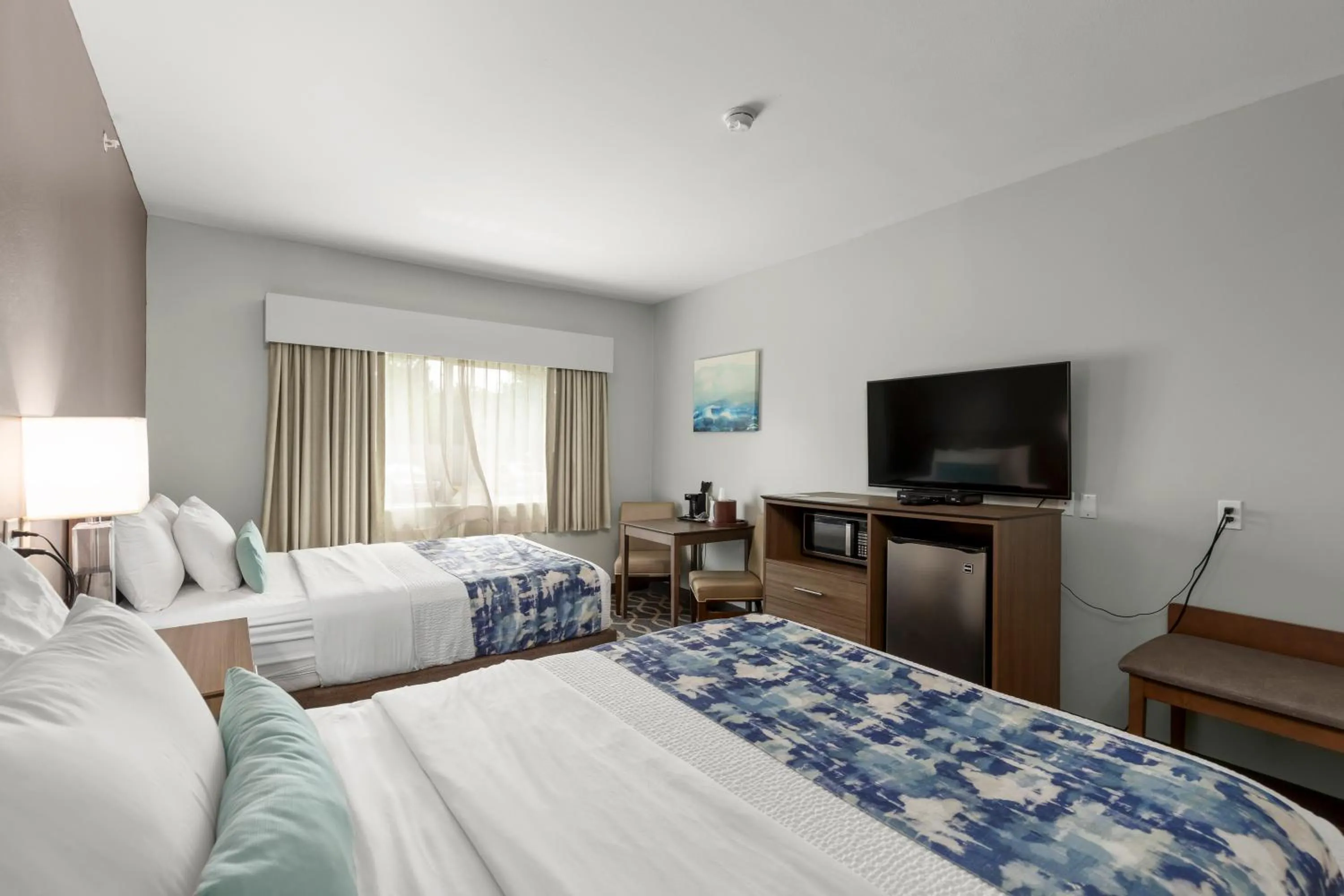 TV and multimedia, Bed in Wingate by Wyndham Humble/Houston Intercontinental Airport