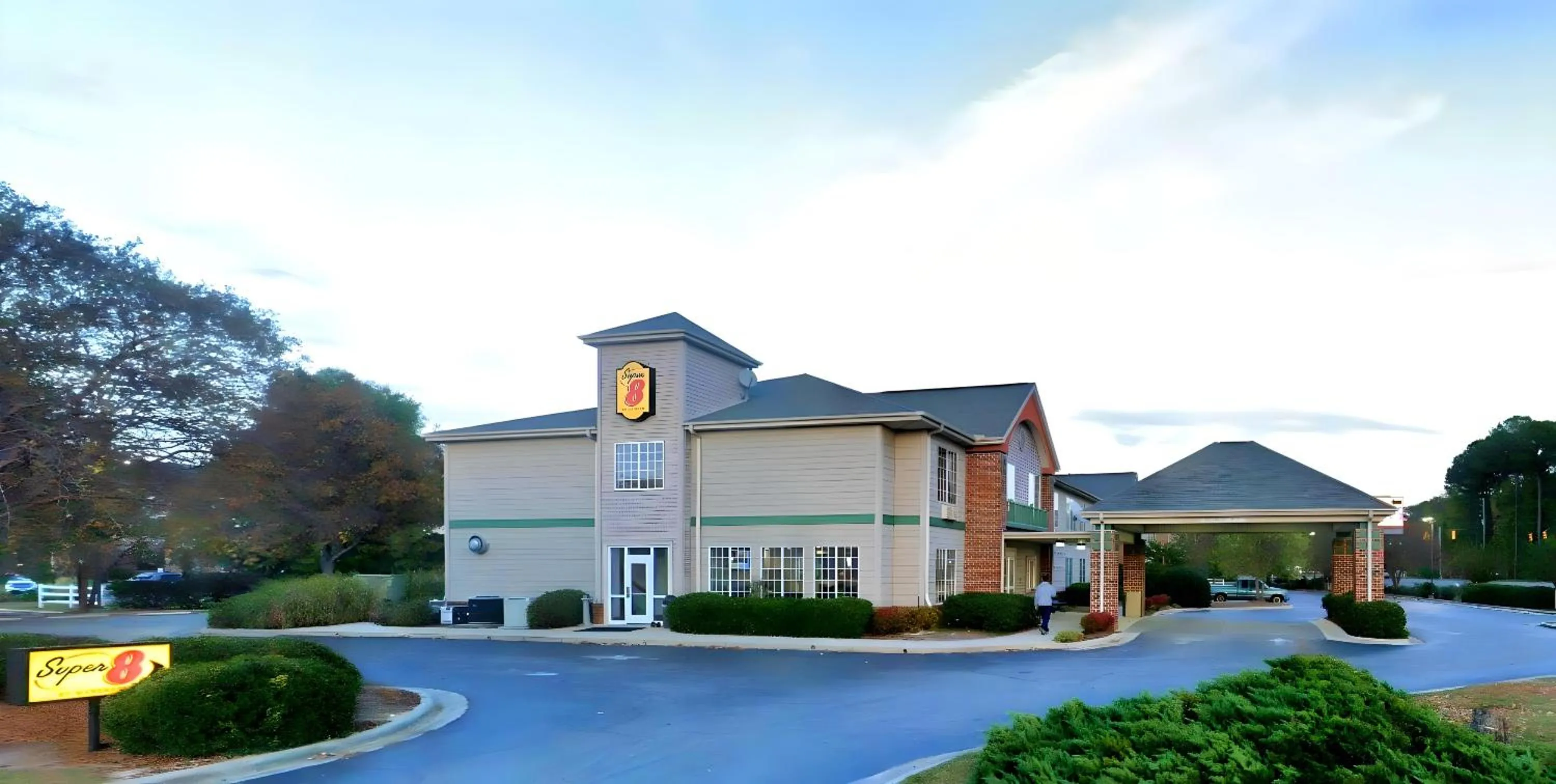 Property building in Super 8 by Wyndham Smithfield-Selma