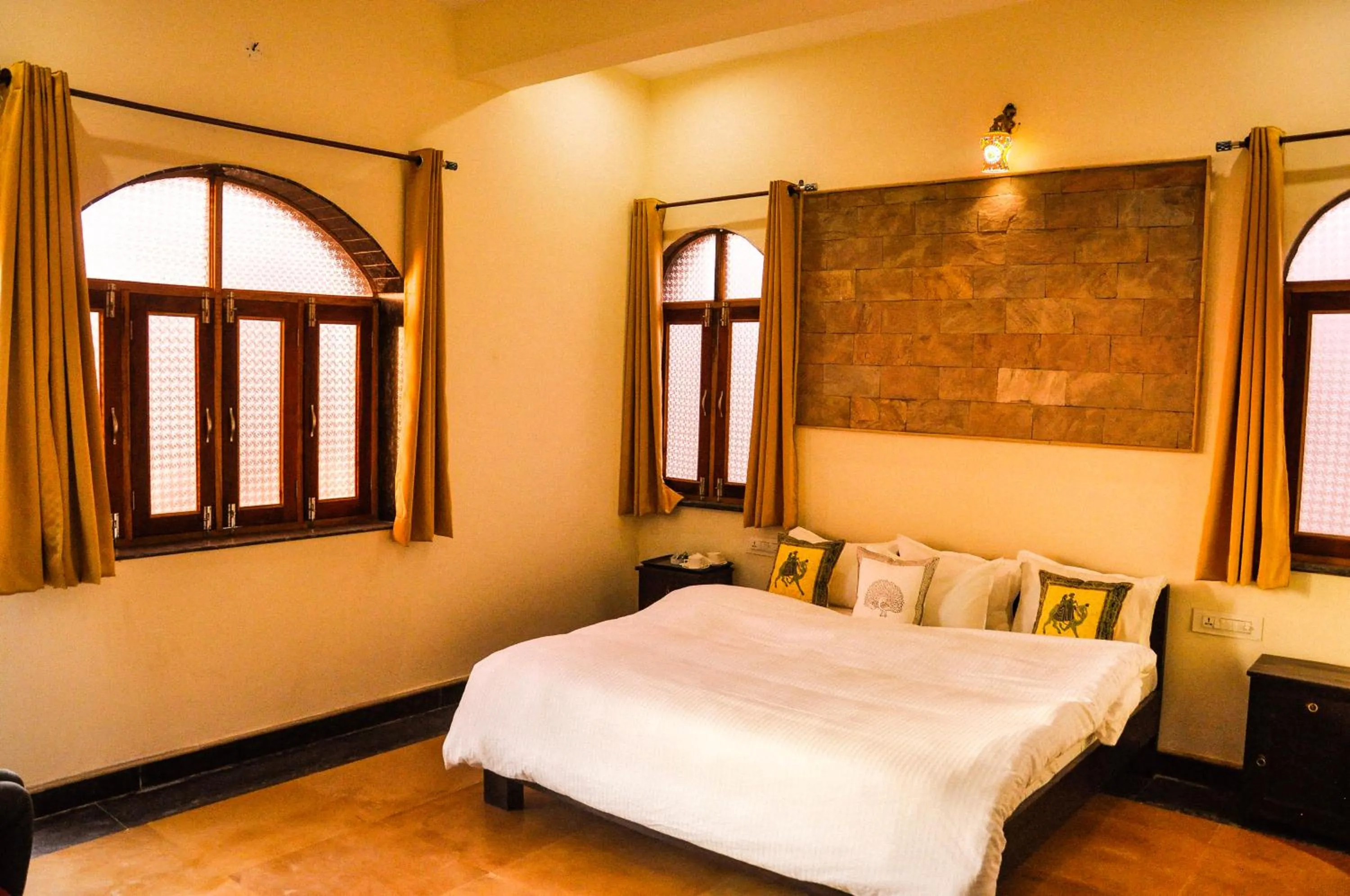 Bed in Hotel Vamdev Fort