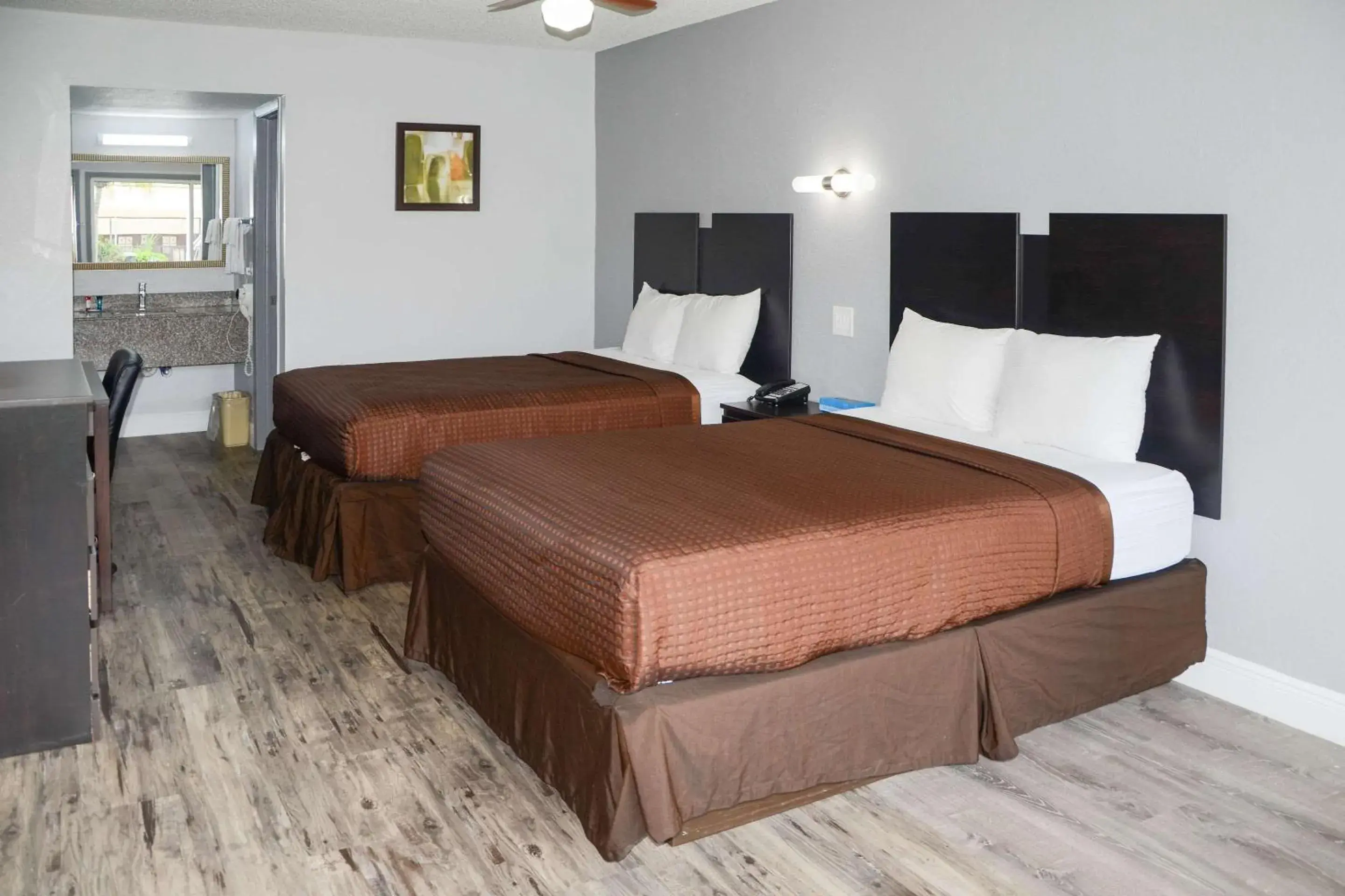 Double Room with Two Double Beds - Non-Smoking in Rodeway Inn Sun City Center Double Room with Two Double Beds - Non-Smoking in Rodeway Inn Sun City Center