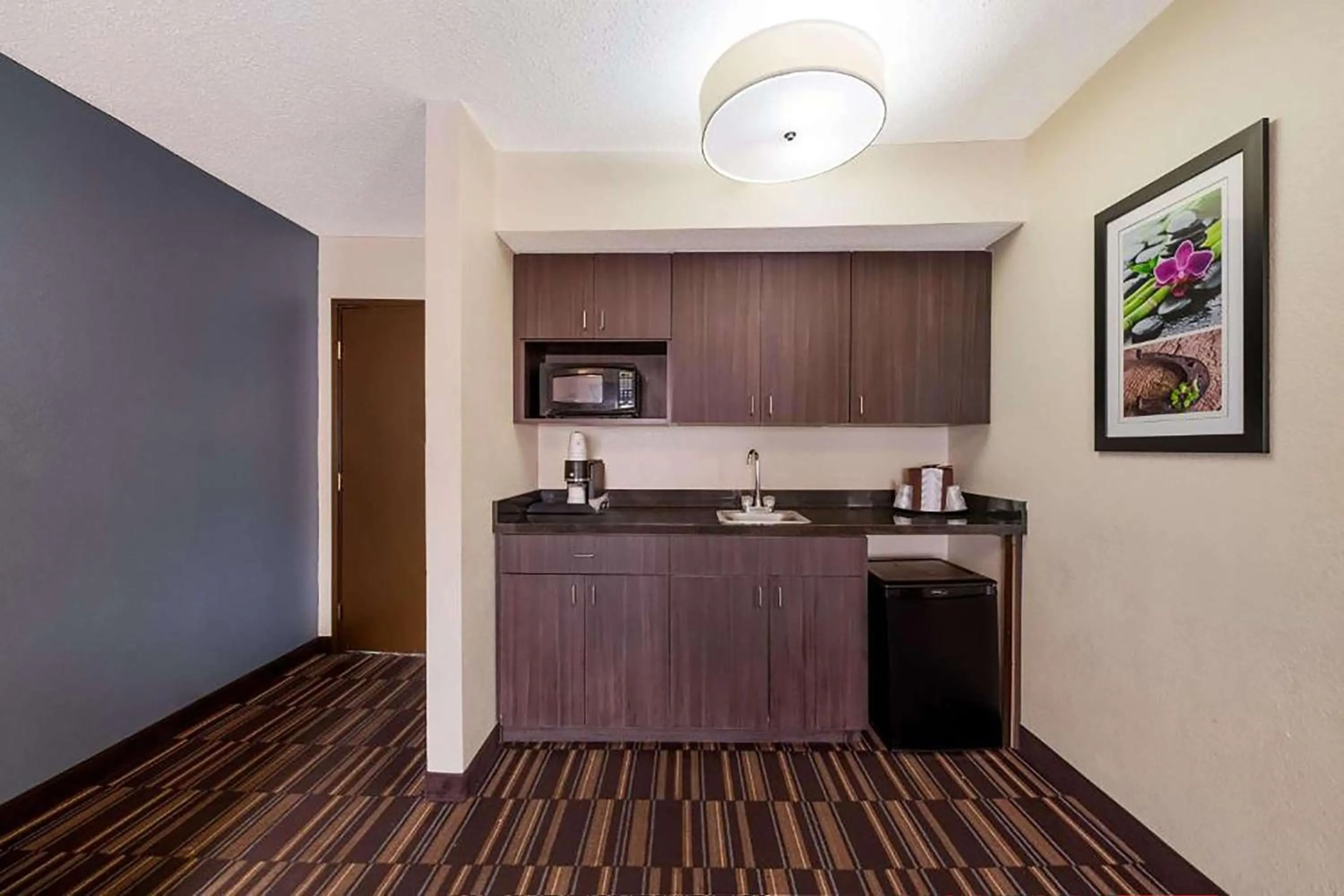 Bedroom in Baymont by Wyndham Elizabeth City