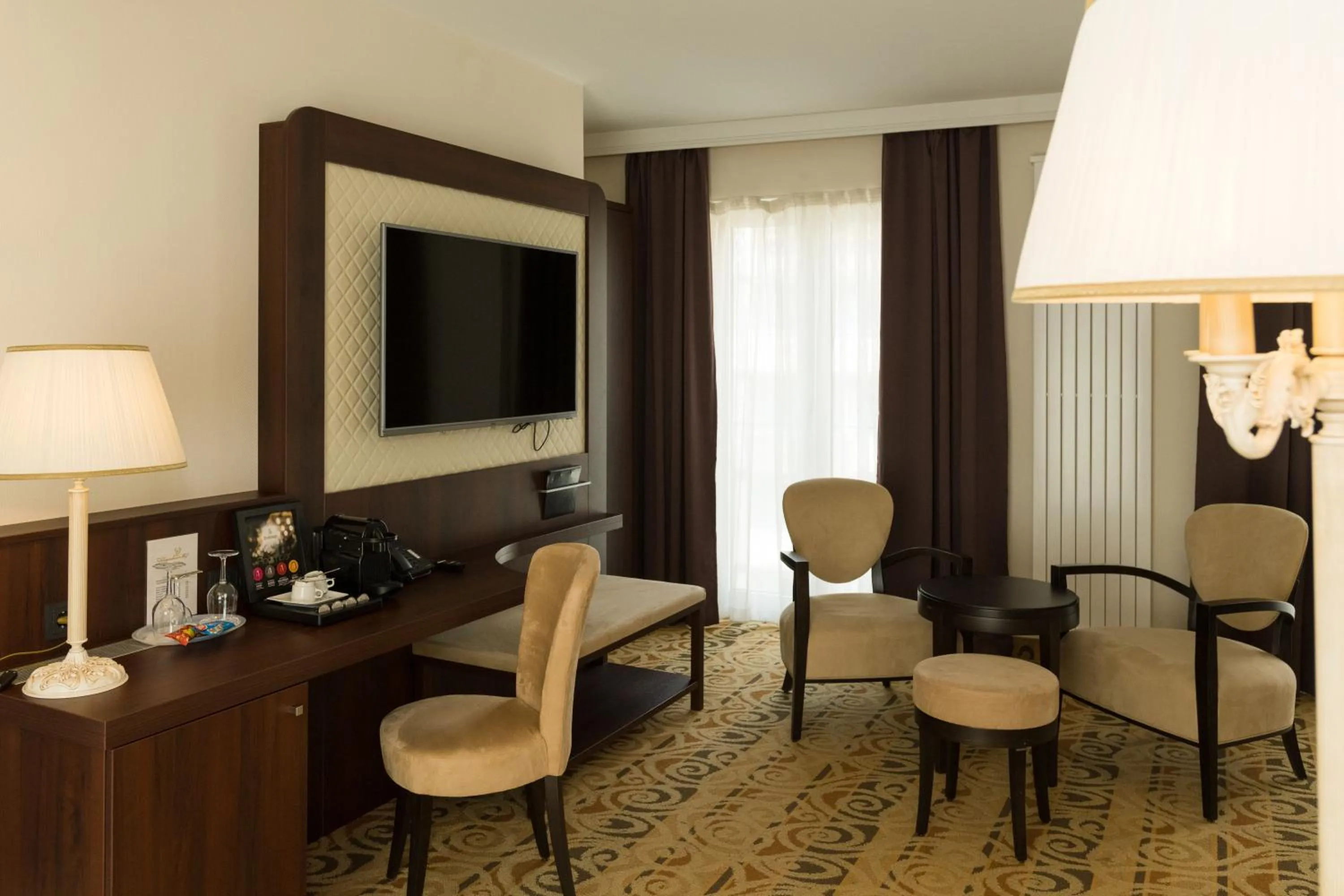 TV and multimedia in Hotel Schopenhauer Hof