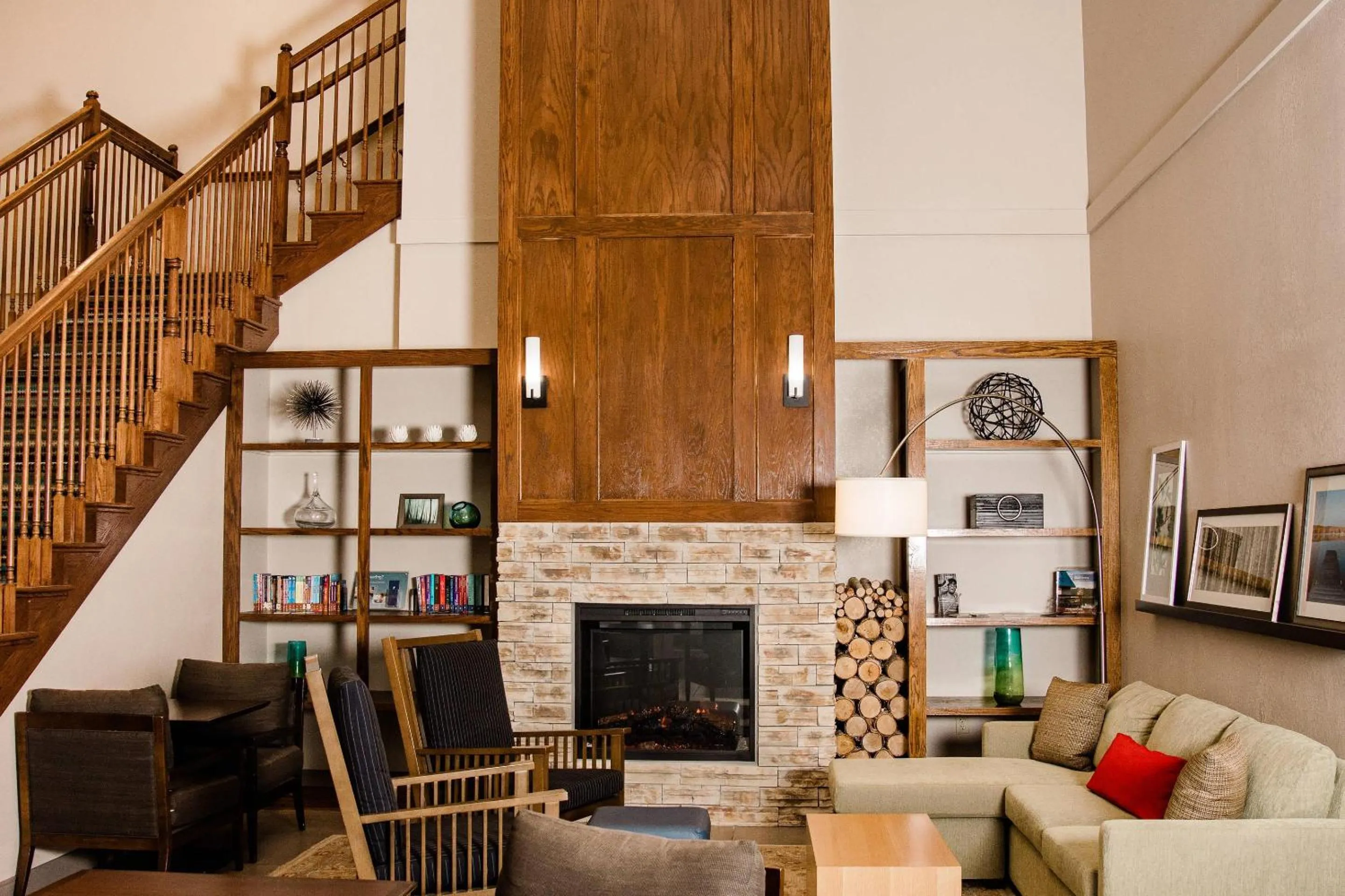 Lobby or reception in Country Inn & Suites by Radisson, Winchester, VA