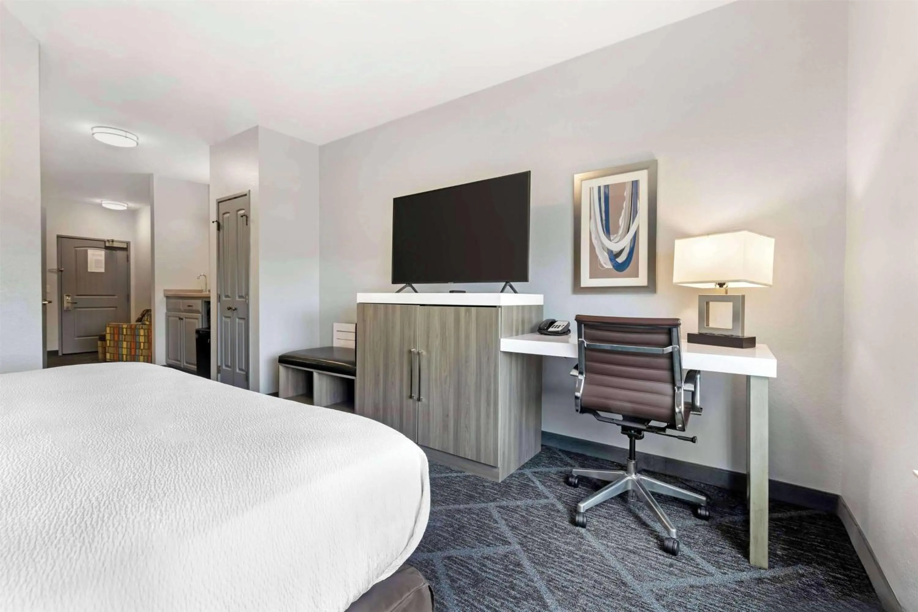 Photo of the whole room, Bed in Wyndham Garden Appleton