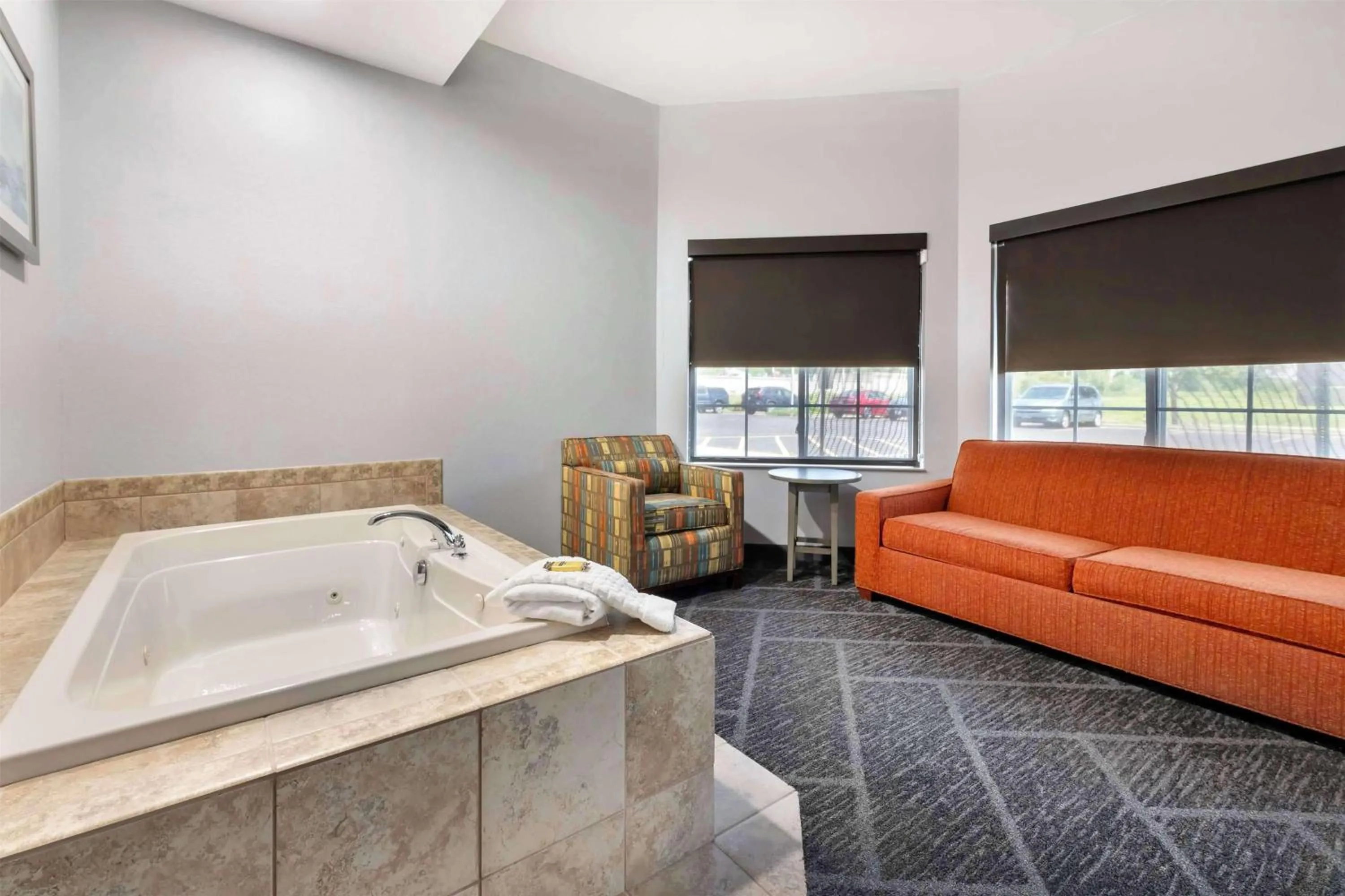 Photo of the whole room in Wyndham Garden Appleton