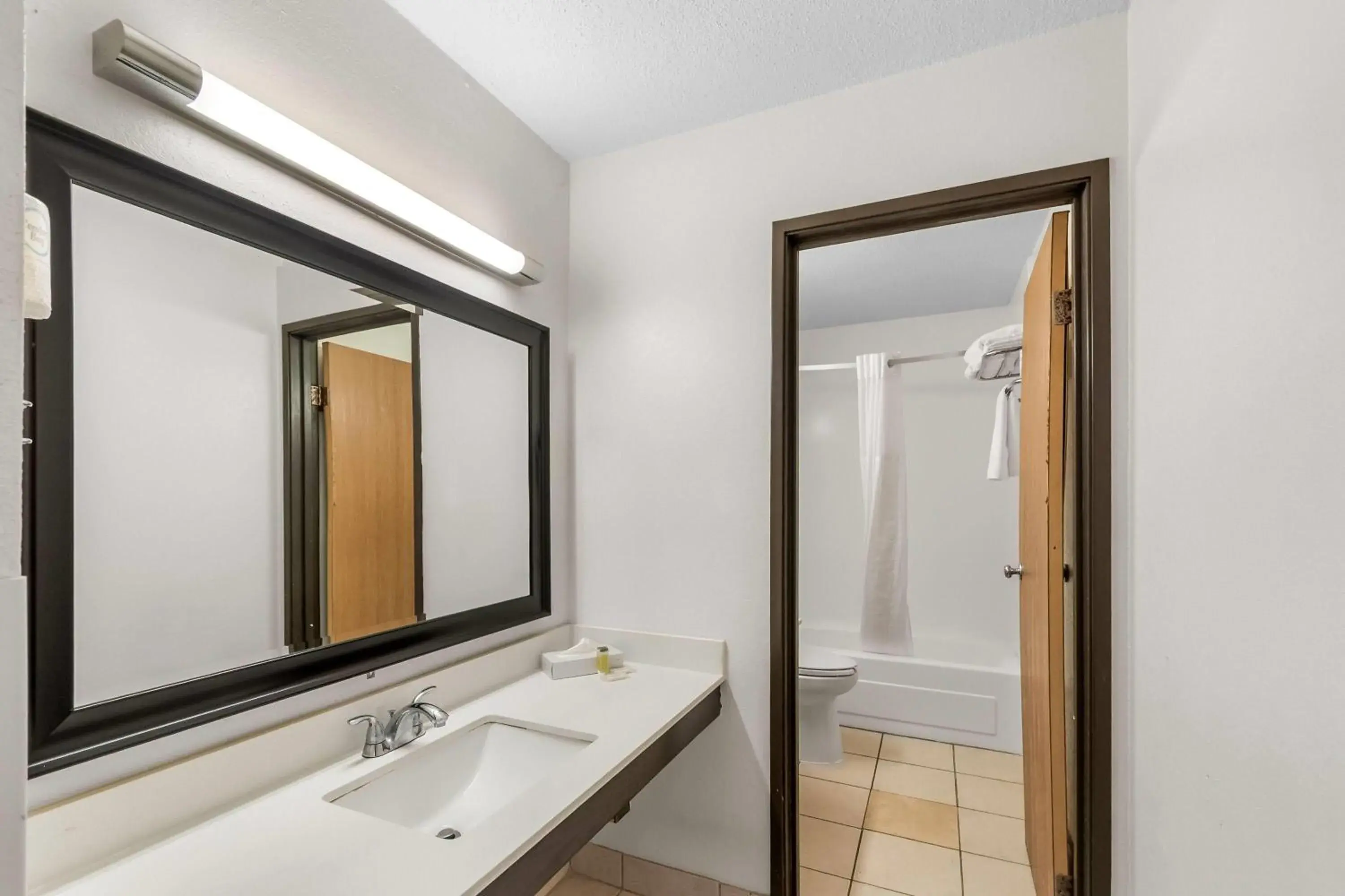 Studio Suite with Two Queen Beds - Non-Smoking in Super 8 by Wyndham Dumfries/Quantico Studio Suite with Two Queen Beds - Non-Smoking in Super 8 by Wyndham Dumfries/Quantico