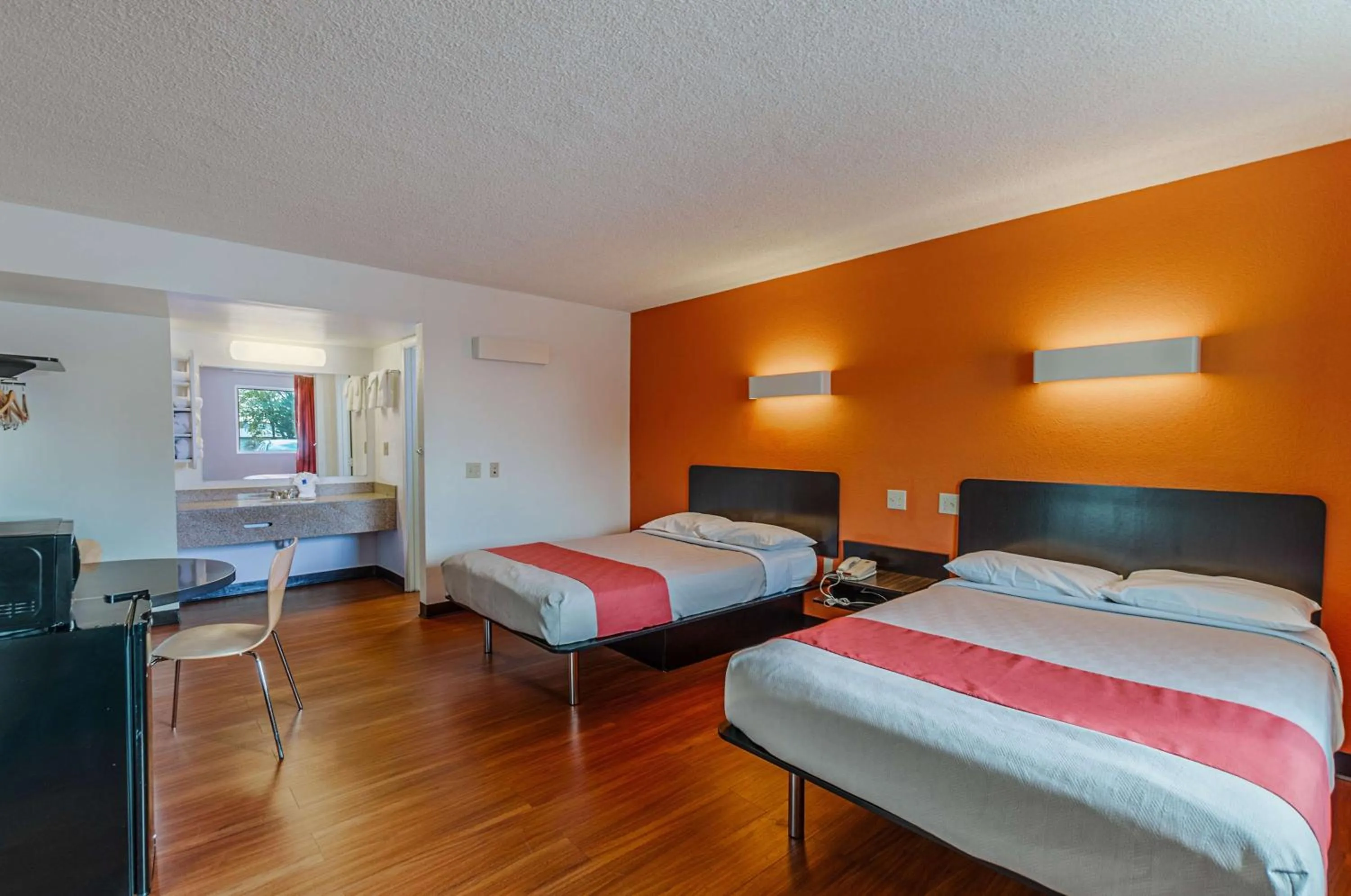 Bedroom, Bed in Motel6 Winchester, VA