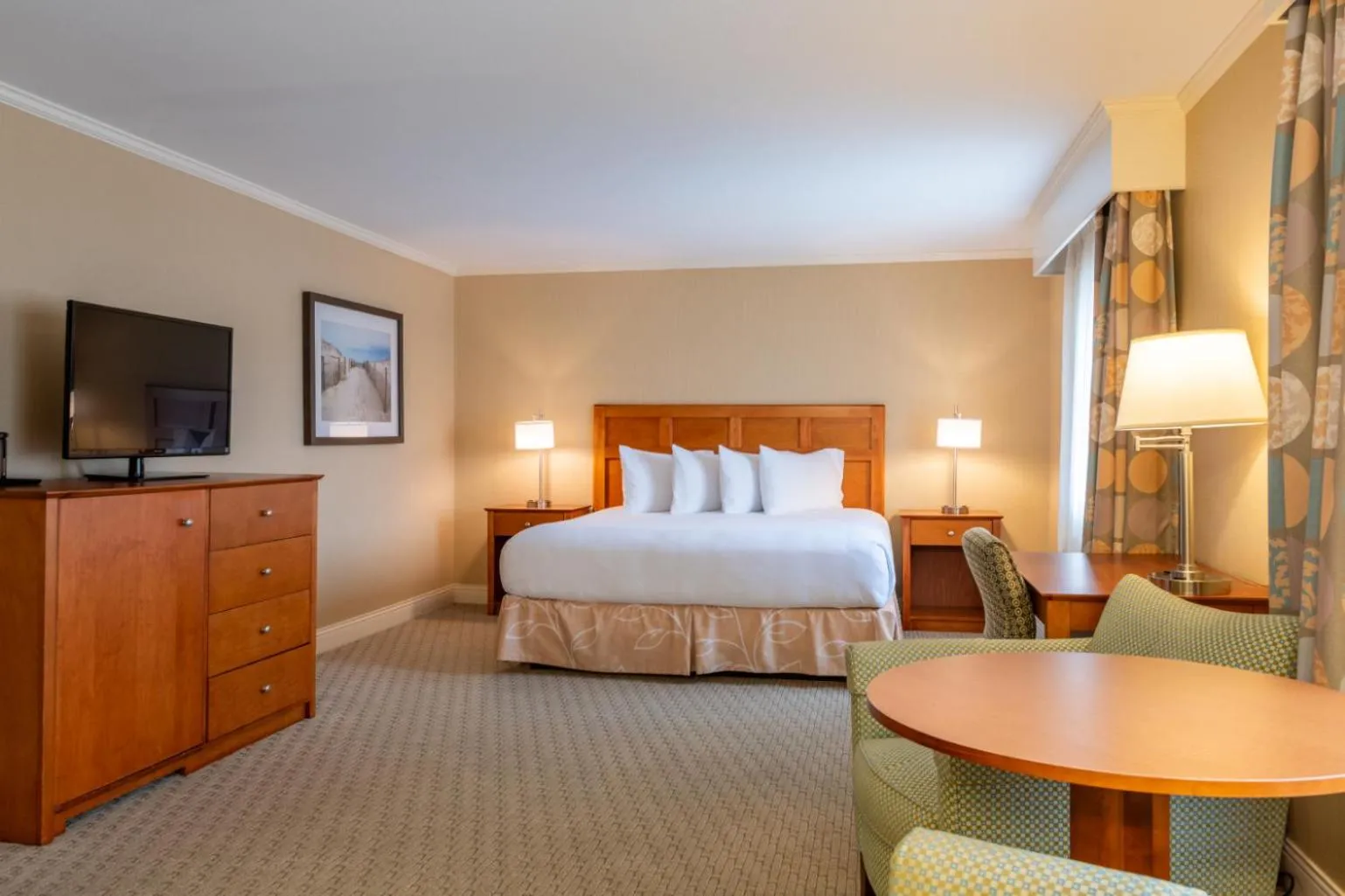 Photo of the whole room, Bed in Gorges Grant Hotel