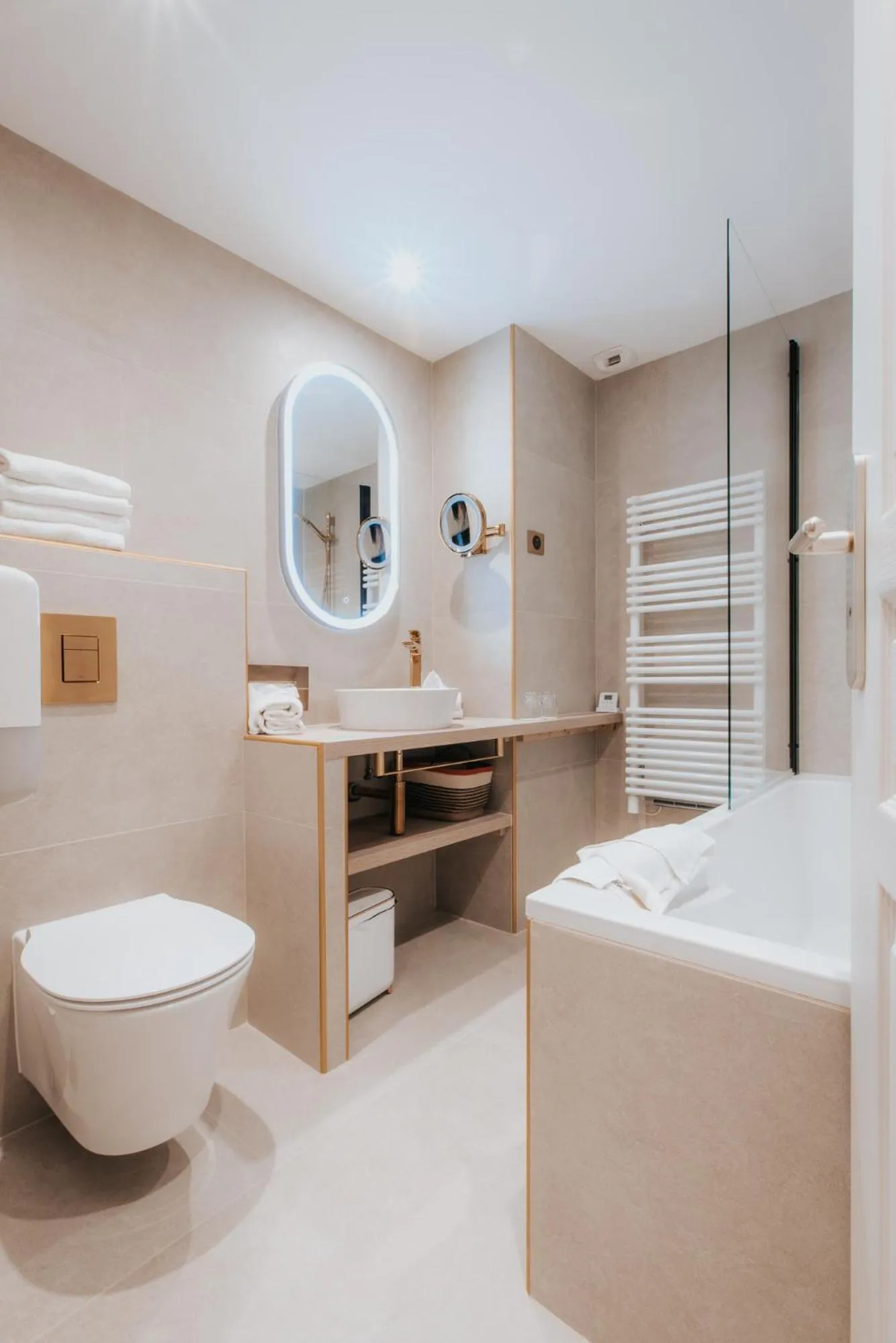 Property building in Hôtel Henry II Beaune Centre