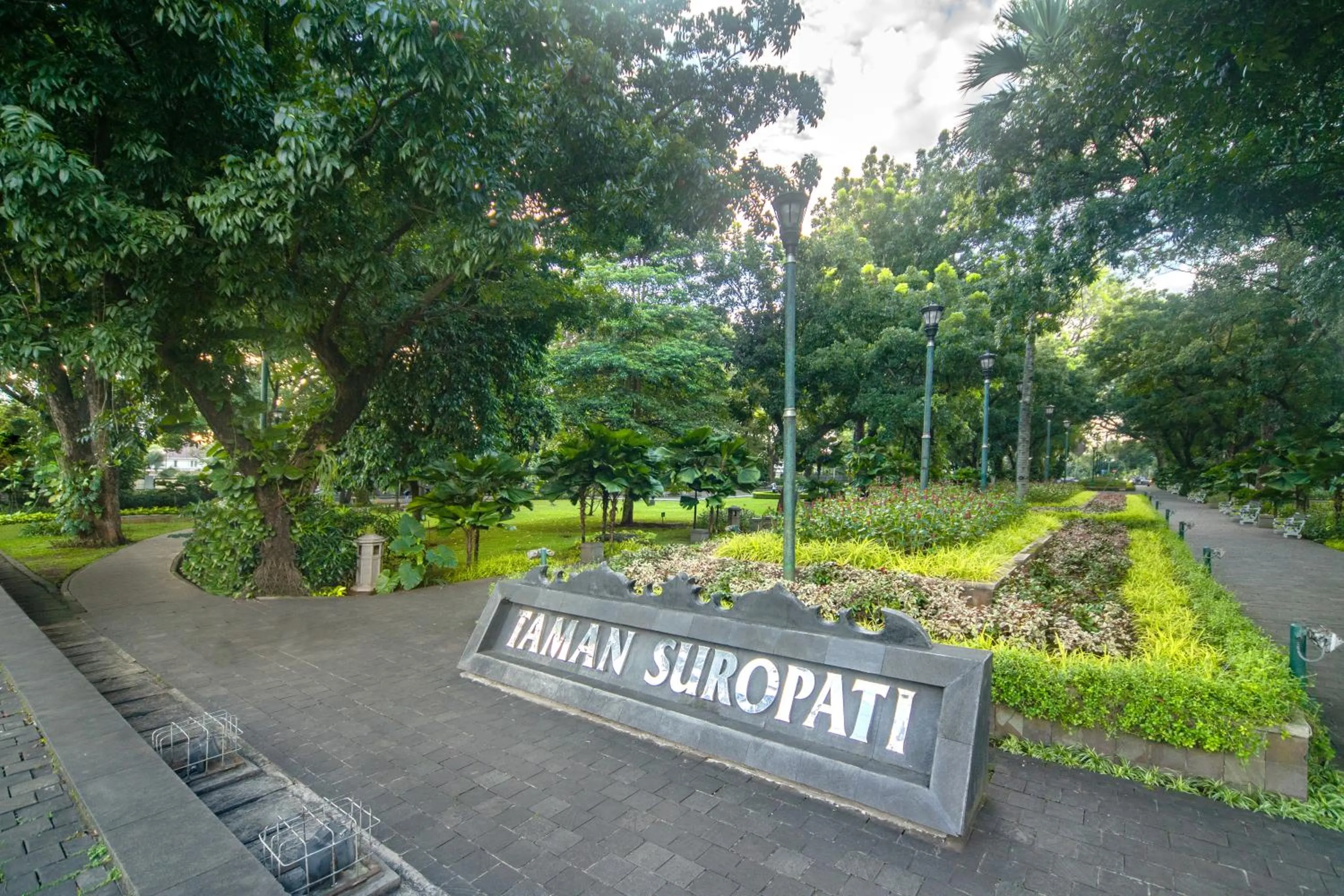 Activities in Hotel Des Indes Menteng