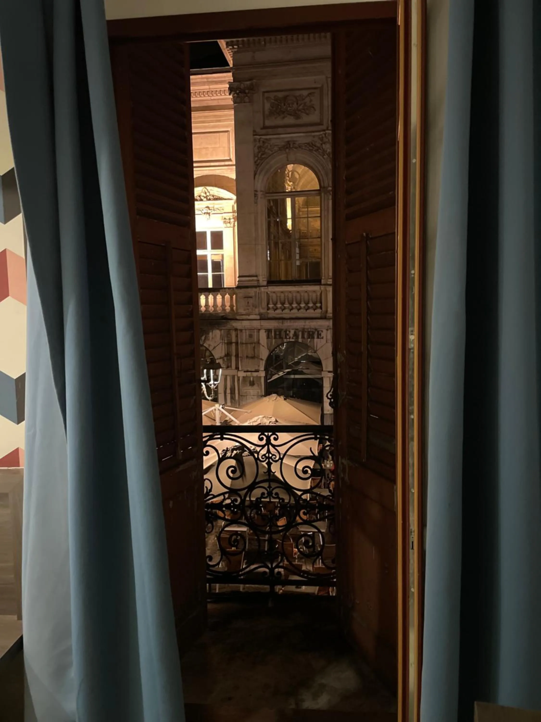Balcony/Terrace in Théâtre Hôtel Chambéry