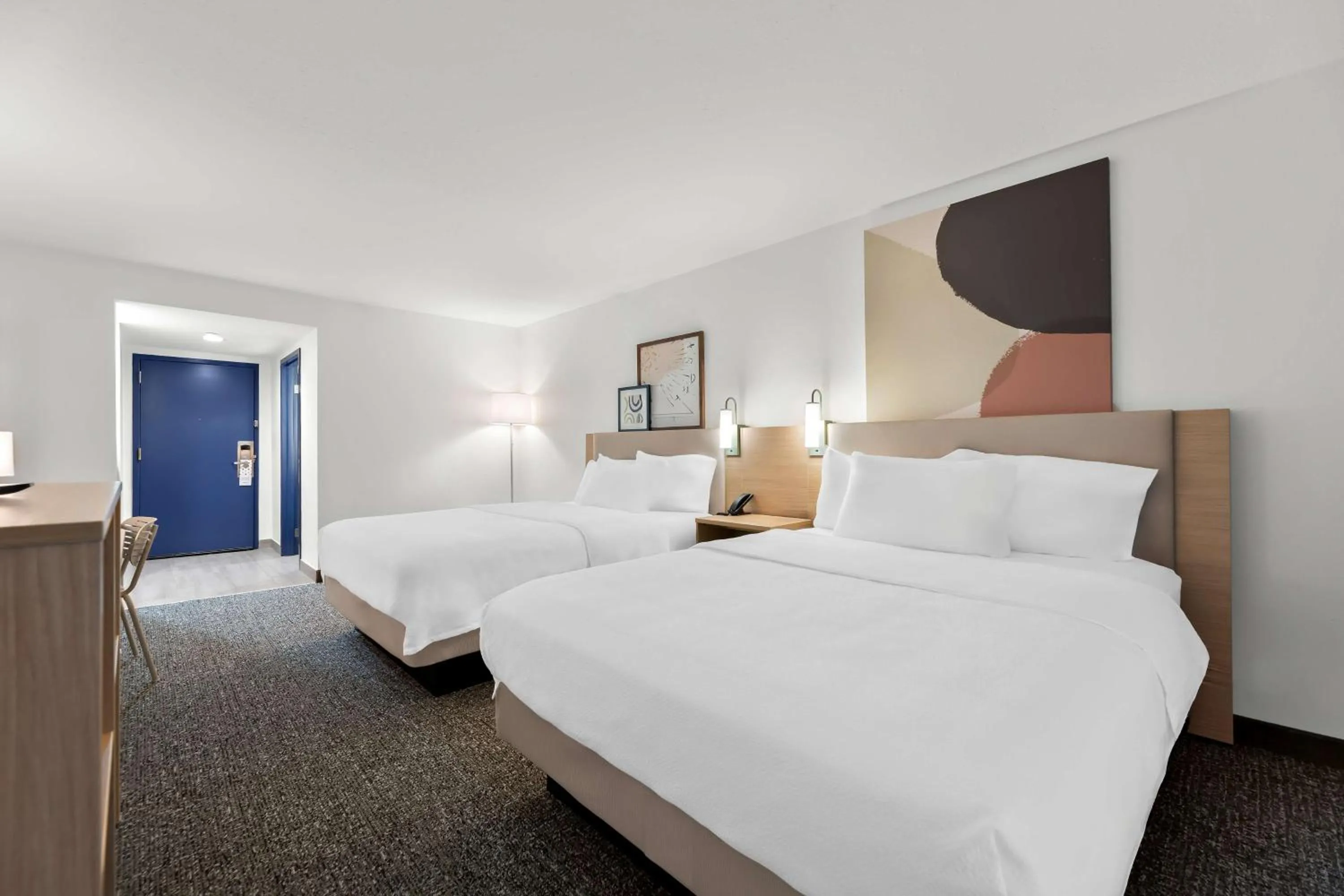 Bed in Wingate by Wyndham Tupelo