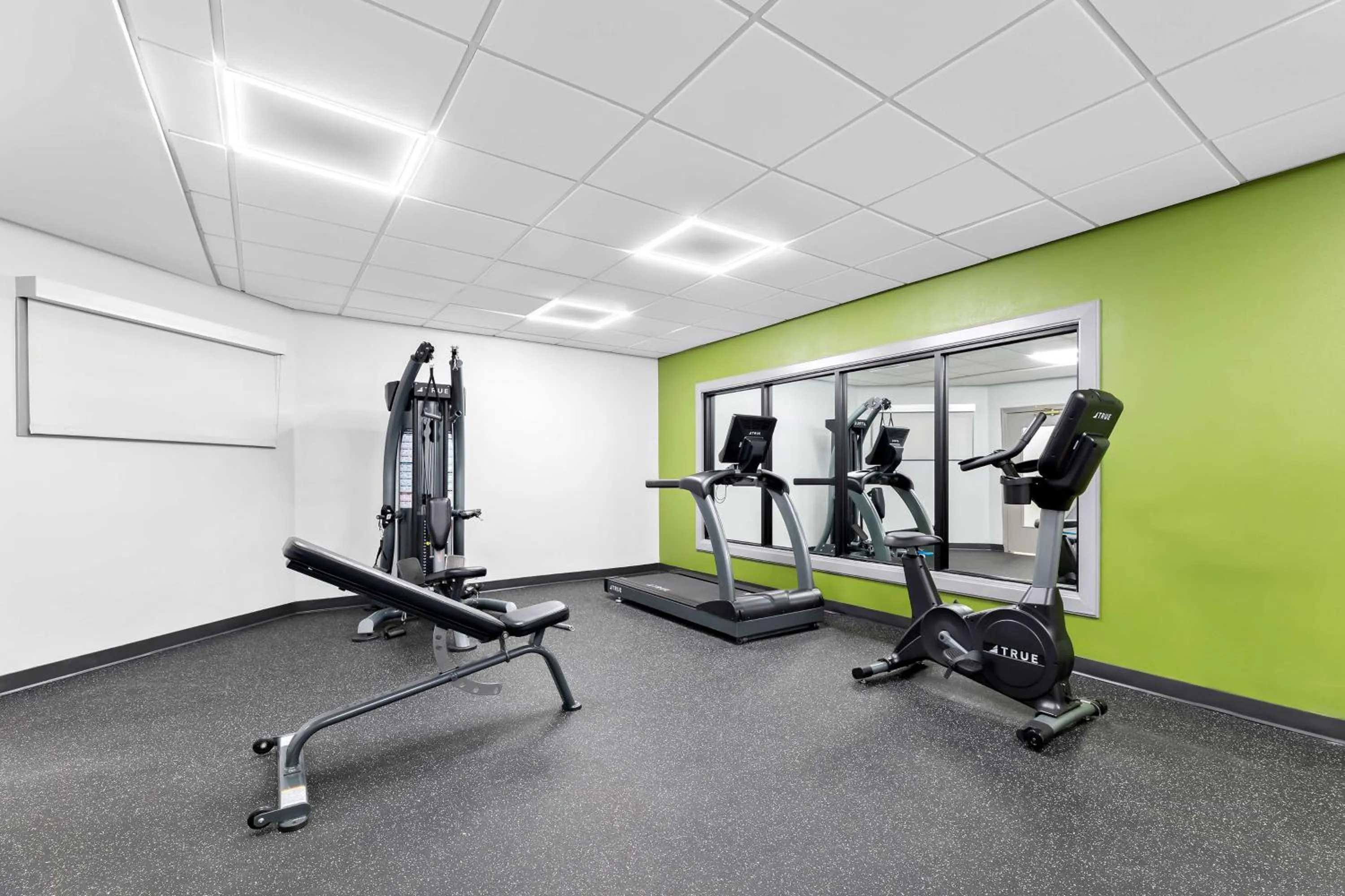 Fitness centre/facilities in Wingate by Wyndham Tupelo