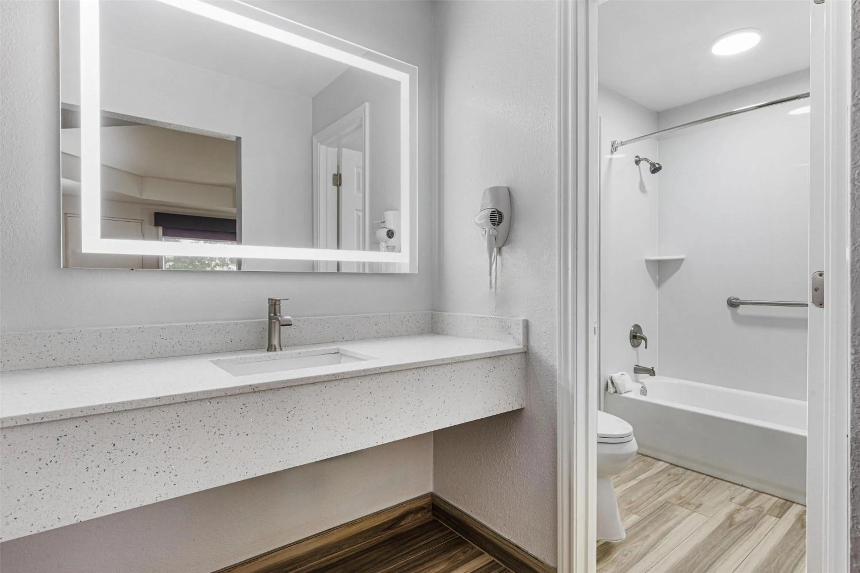 Bathroom in Best Western Canton Inn