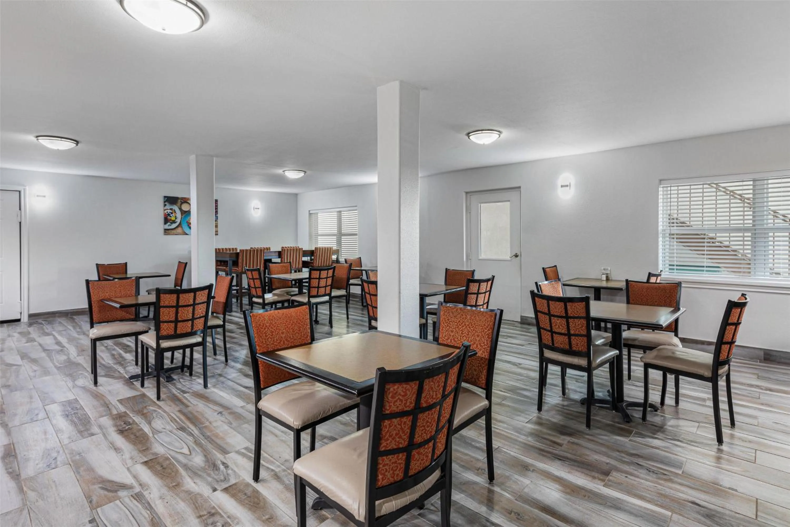 Breakfast in Best Western Canton Inn