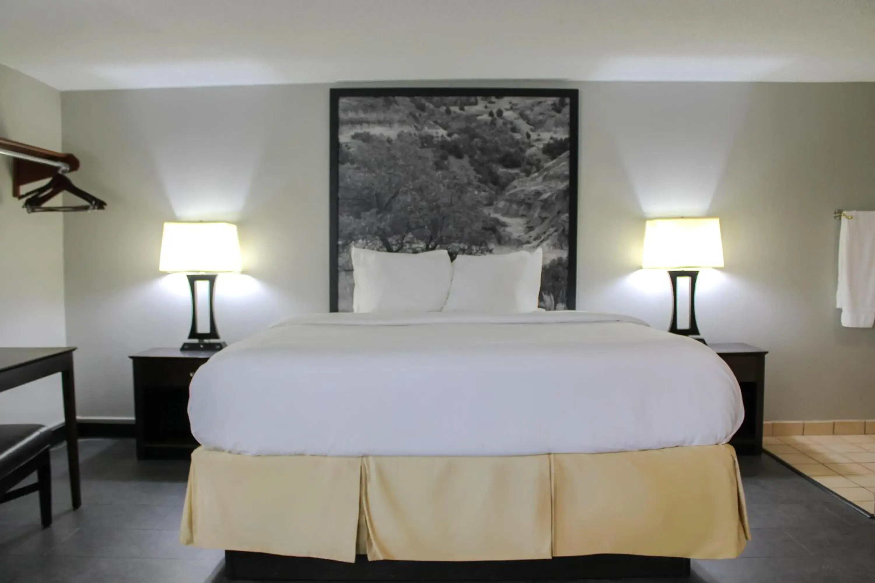 Deluxe King Studio Suite - Non-Smoking in Super 8 by Wyndham Williston ND Deluxe King Studio Suite - Non-Smoking in Super 8 by Wyndham Williston ND