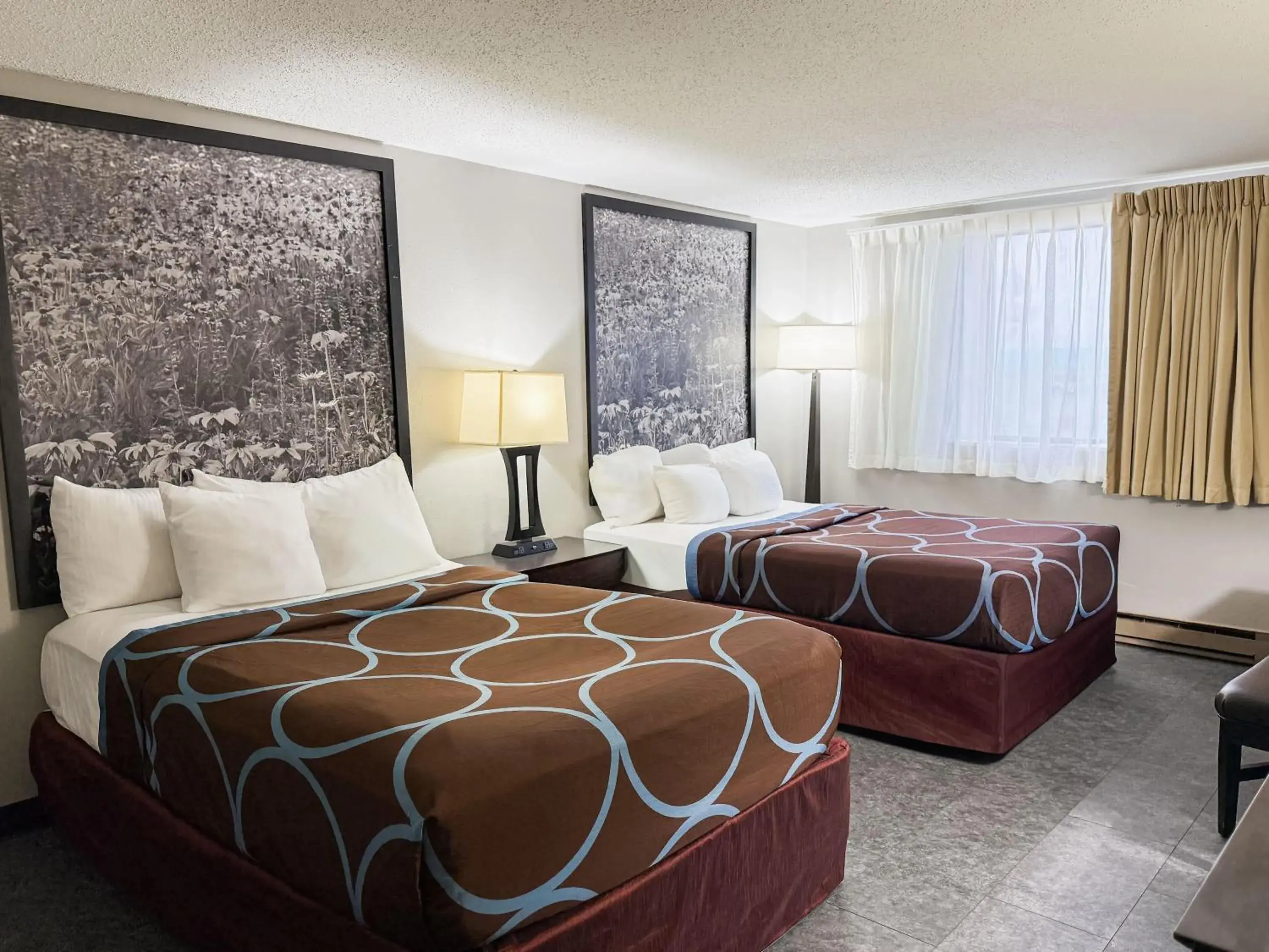 Double Room with Two Double Beds - Non-Smoking in Super 8 by Wyndham Williston ND Double Room with Two Double Beds - Non-Smoking in Super 8 by Wyndham Williston ND