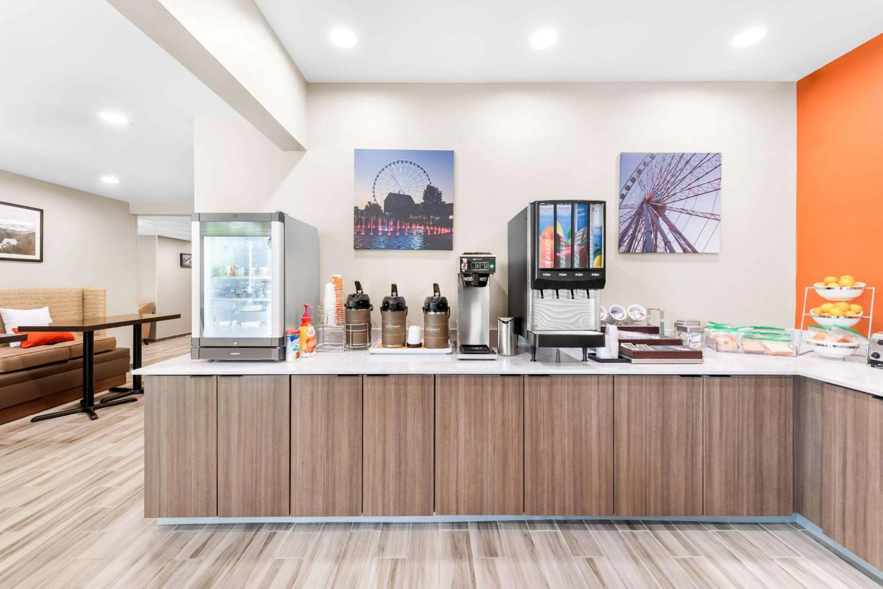 Breakfast in Sleep Inn & Suites Pigeon Forge Downtown