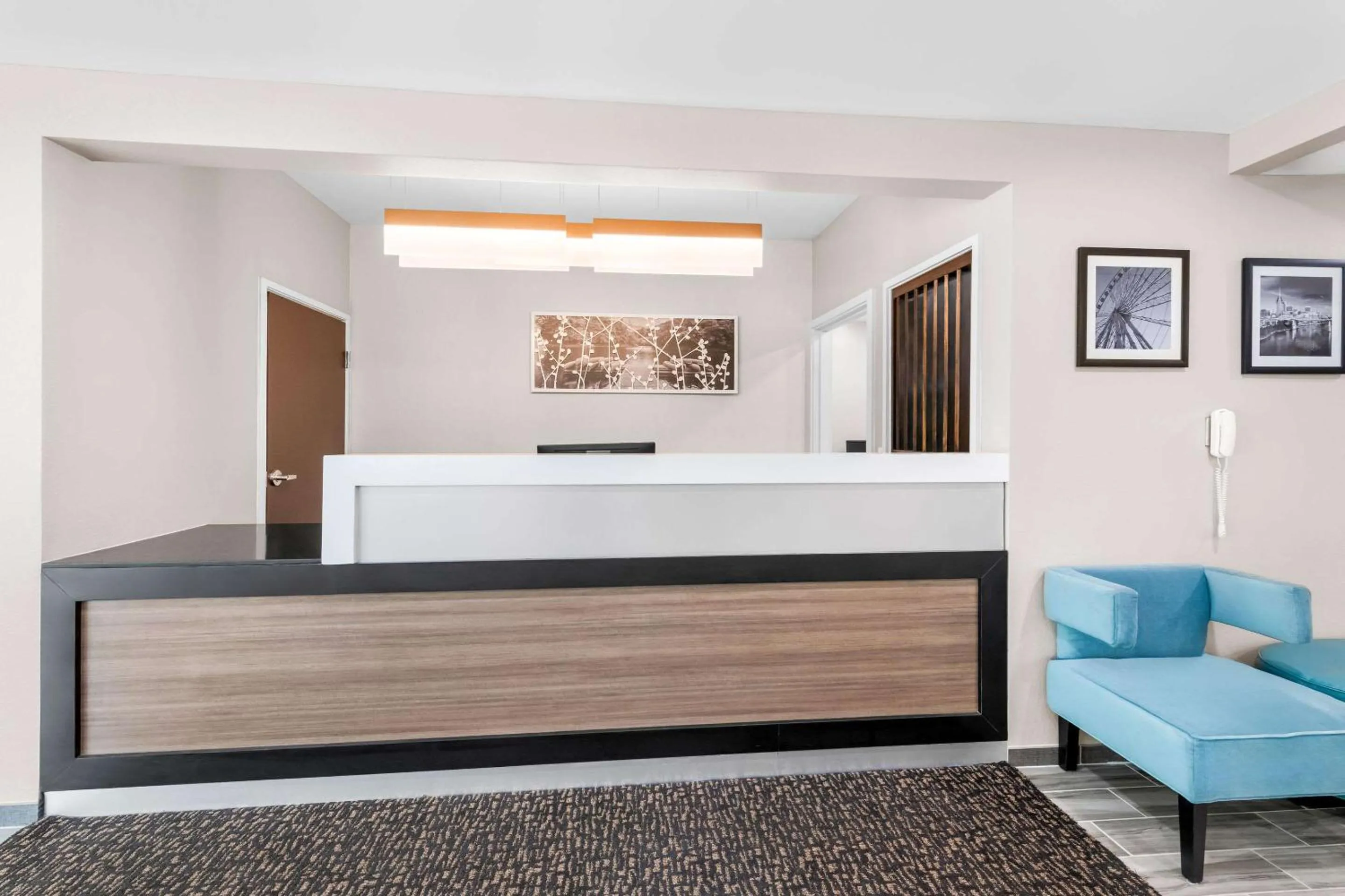 Lobby or reception in Sleep Inn & Suites Pigeon Forge Downtown