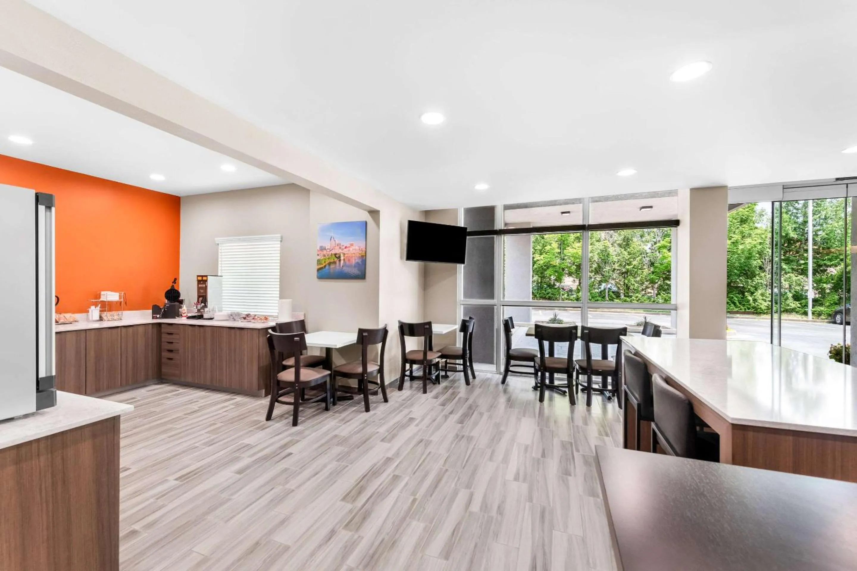 Breakfast in Sleep Inn & Suites Pigeon Forge Downtown