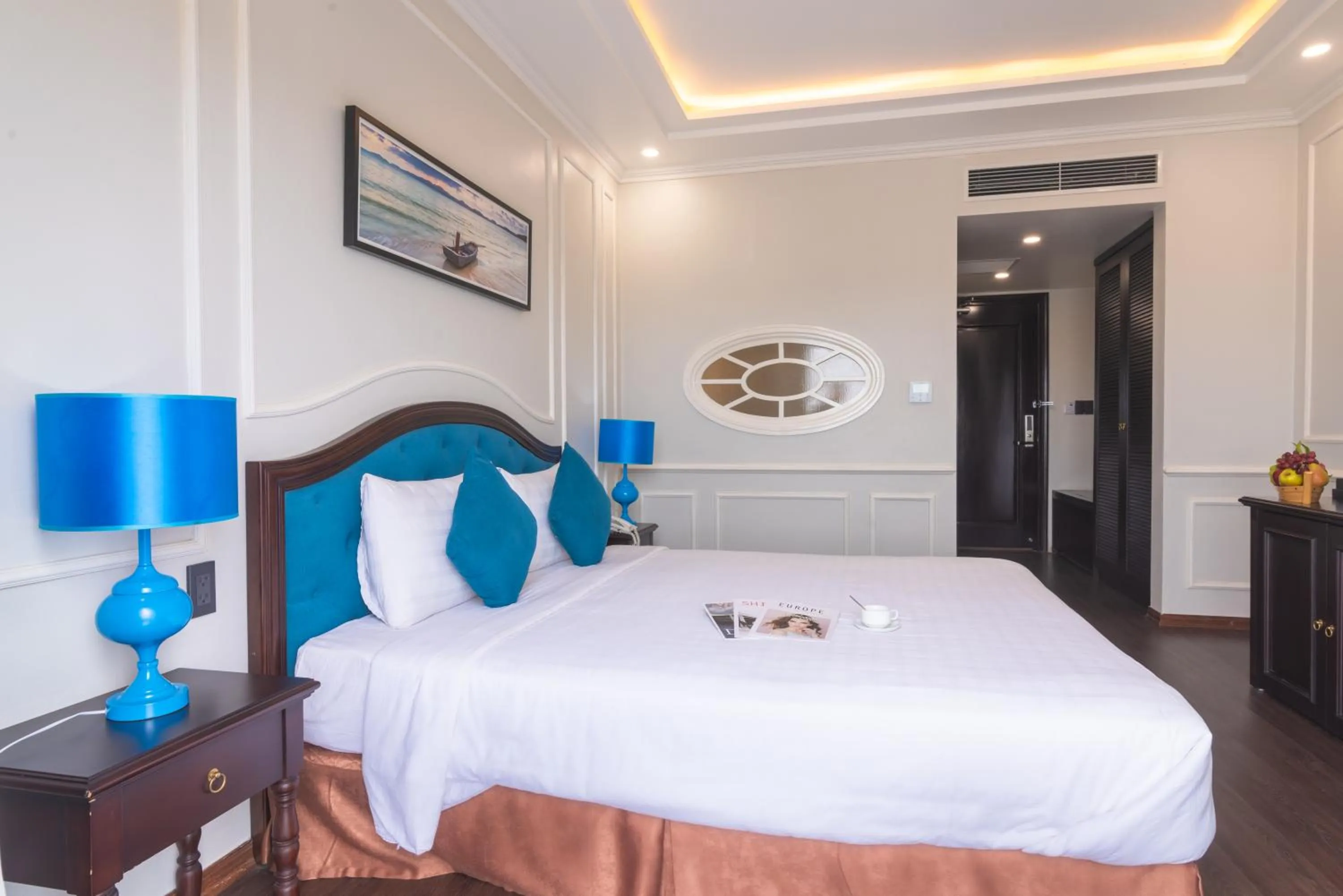 Bed in Minh Chau Pearl Hotel & Spa - Quan Lan Island