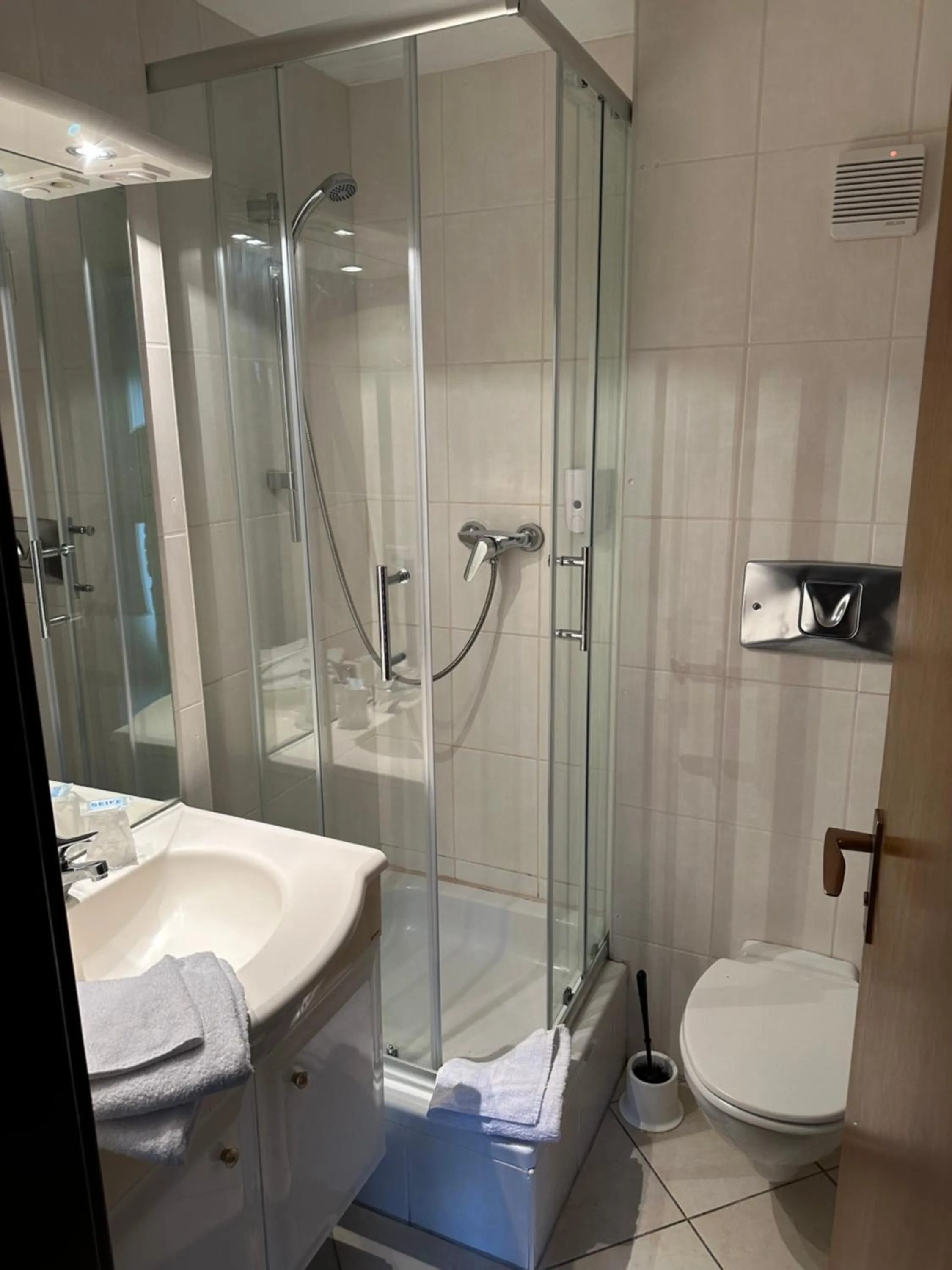 Shower in Hotel Fürstenhof