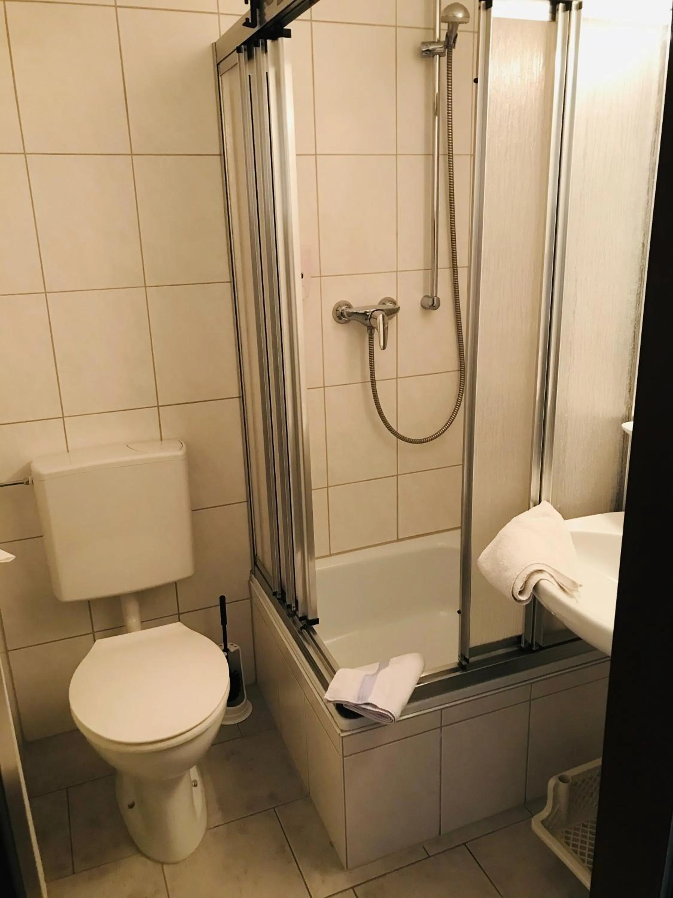 Shower in Hotel Fürstenhof