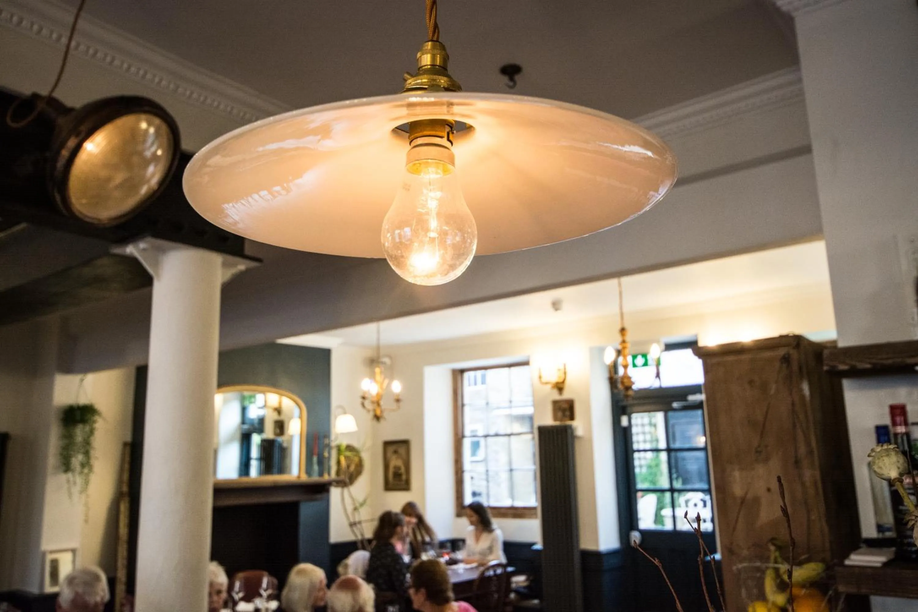 Restaurant/places to eat in The Crooked Swan