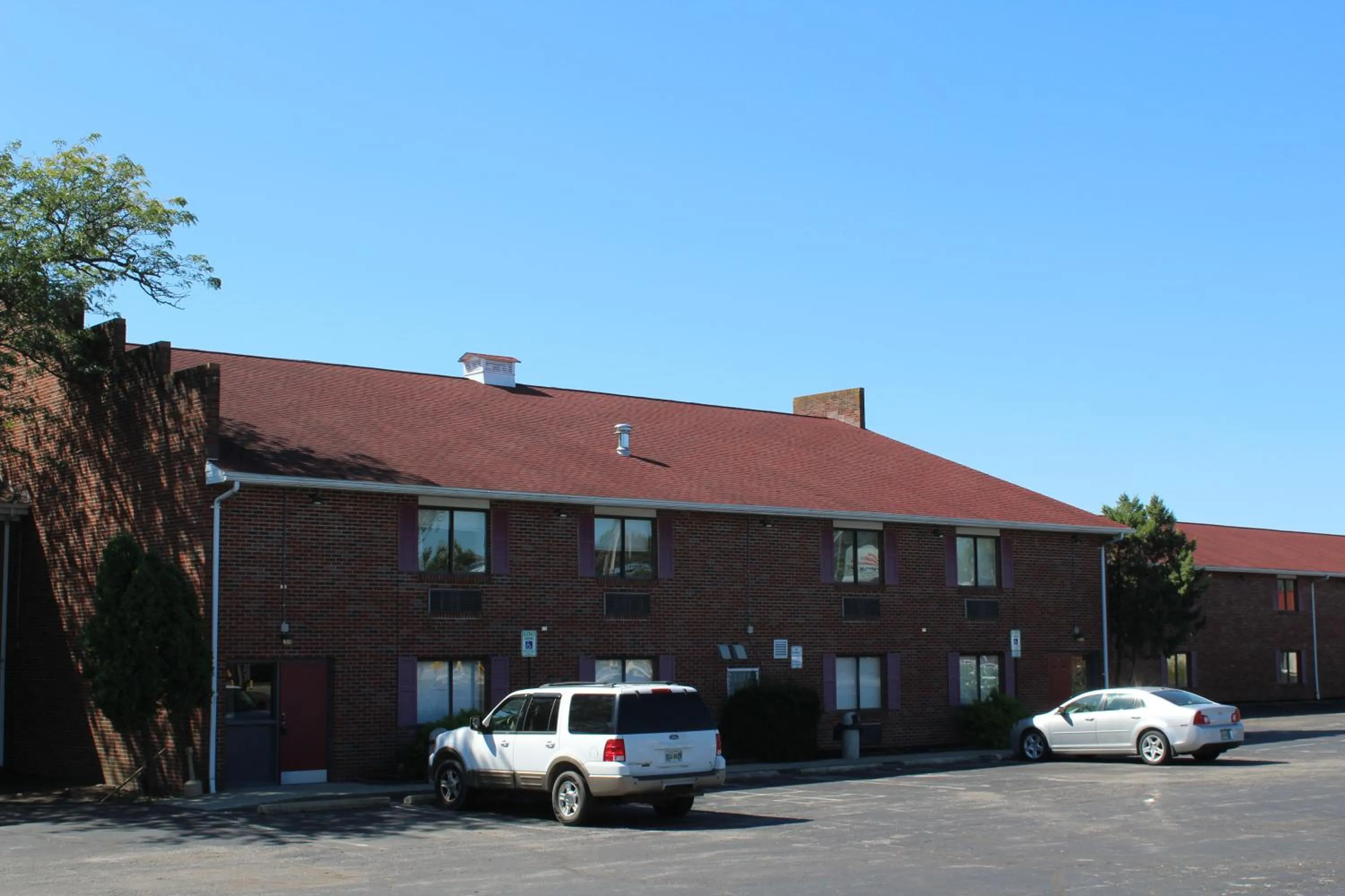 Bellevue Hotel and Suites