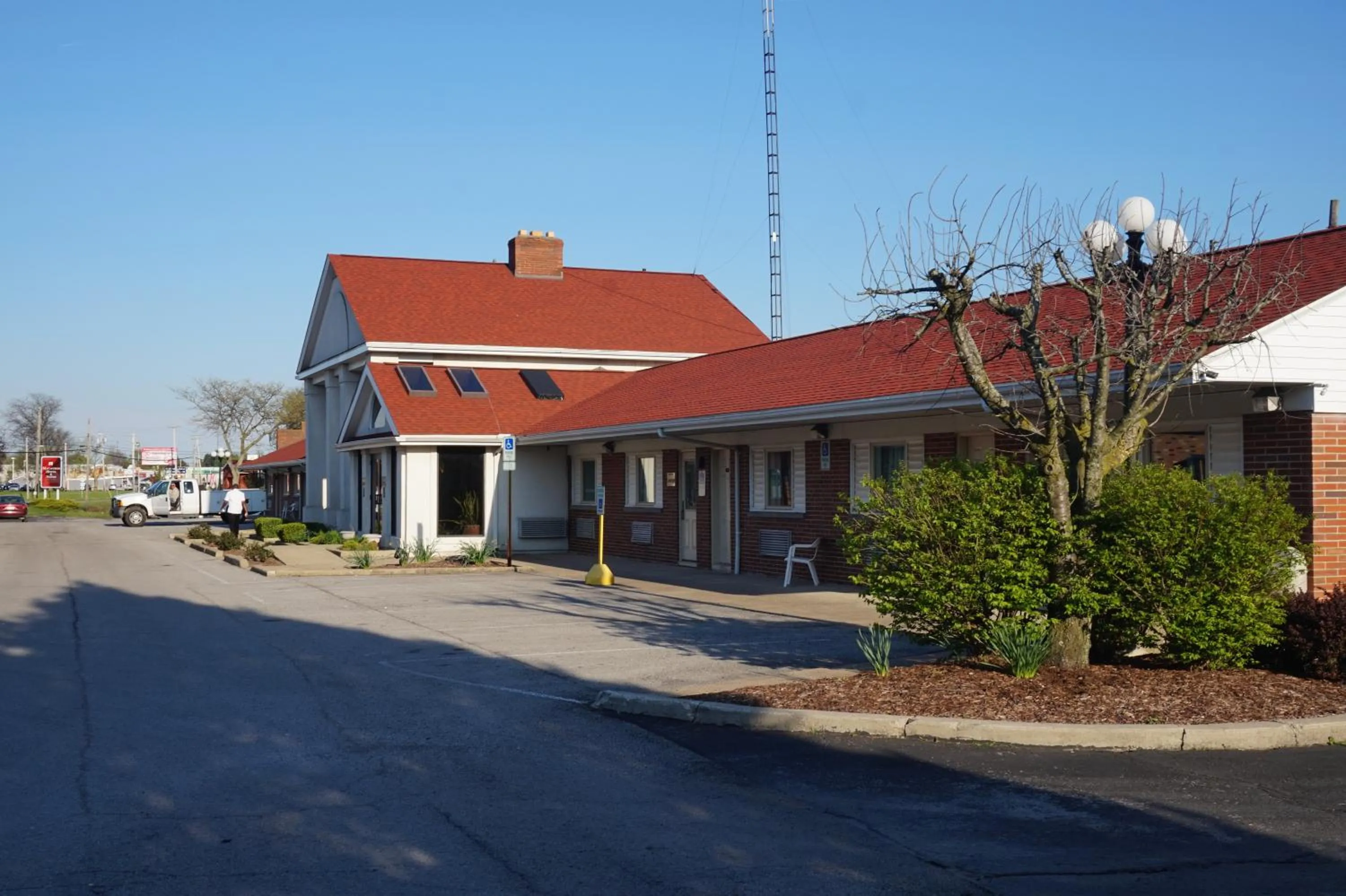 Facade/entrance in Bellevue Hotel and Suites
