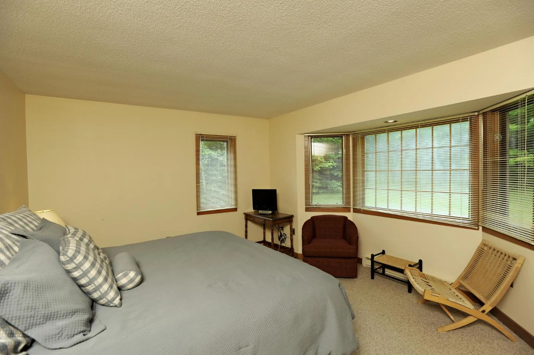 Photo of the whole room, Bed in The Townhomes at Bretton Woods
