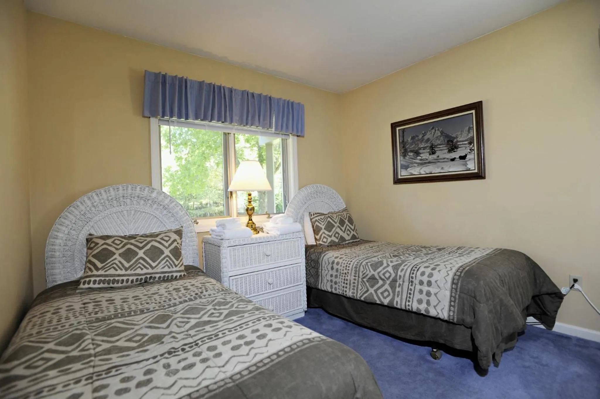Photo of the whole room, Bed in The Townhomes at Bretton Woods