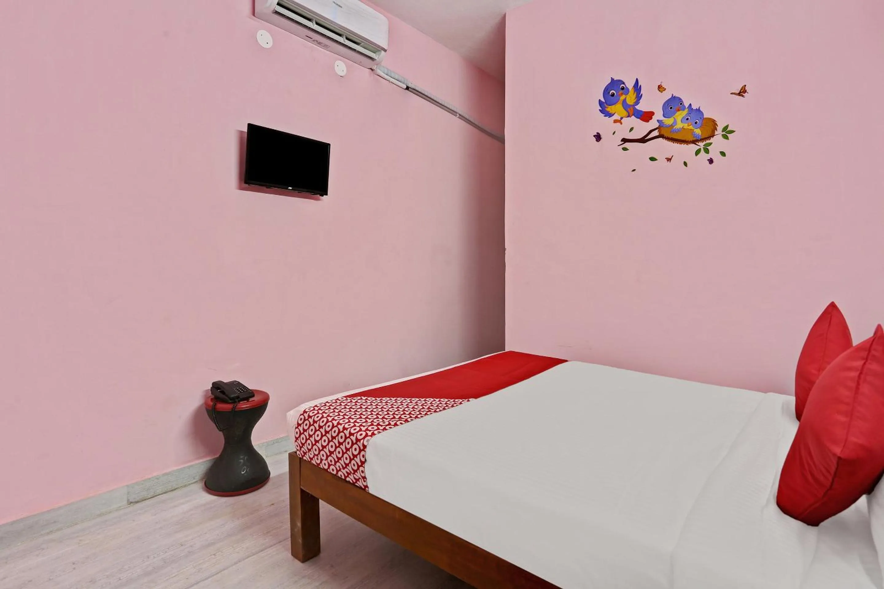 Bedroom, Bed in Hotel O Happi Stay Inn