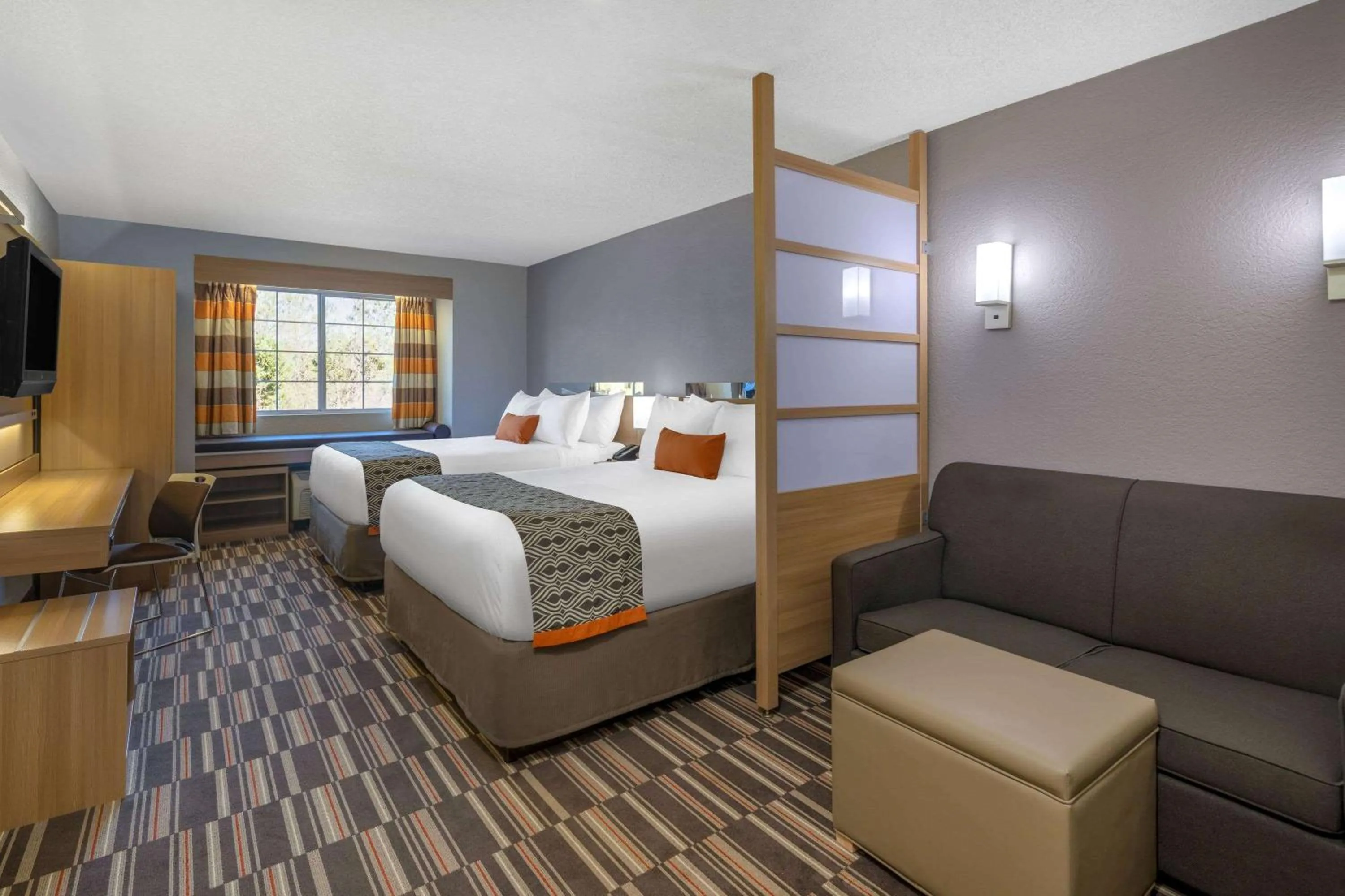 Photo of the whole room, Bed in Microtel Inn & Suites by Wyndham Florence