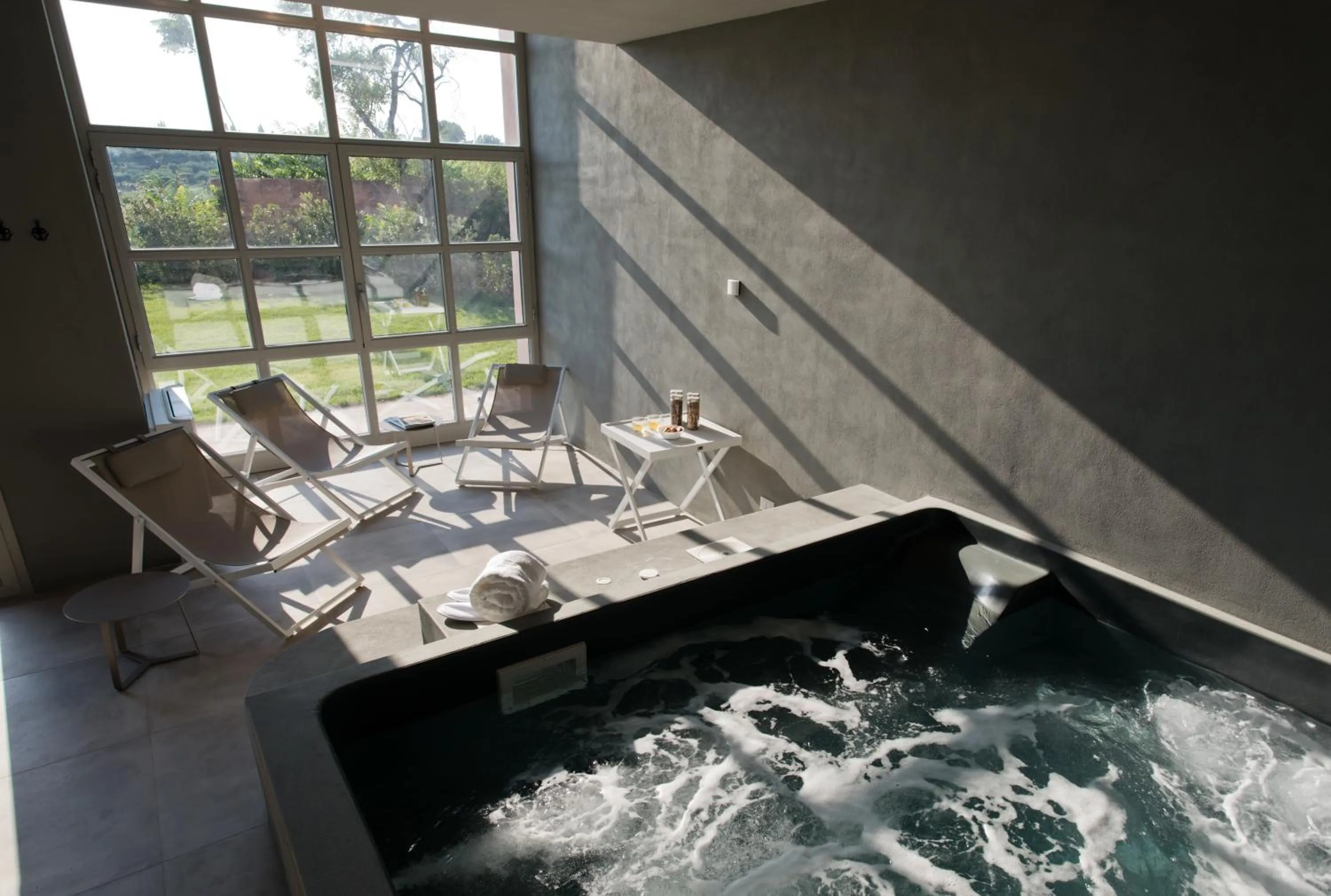 Hot Tub in Torre Bonera. Green Resort