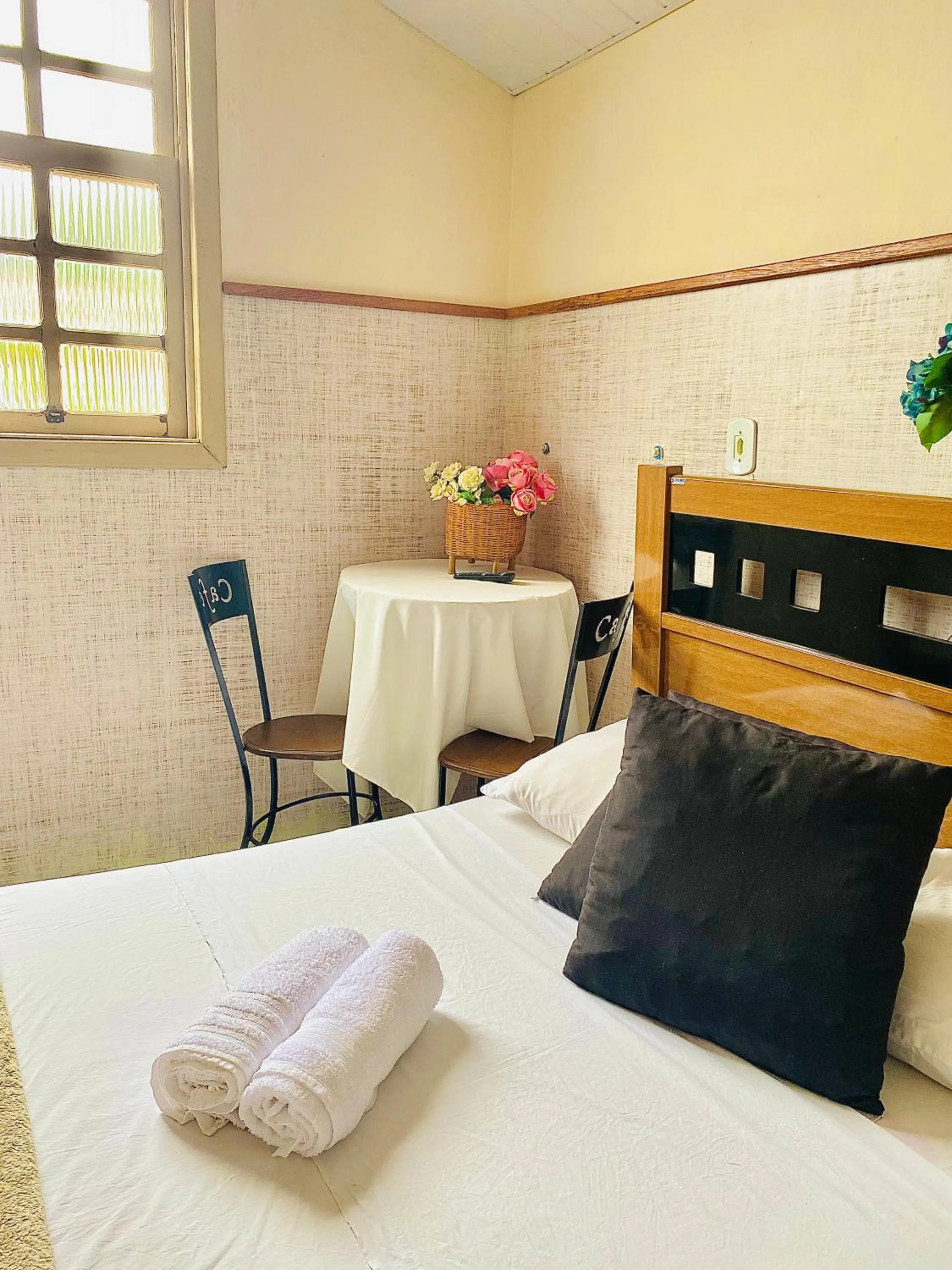 Photo of the whole room, Bed in Hospedaria Vila Rica - 1 km do centro histórico