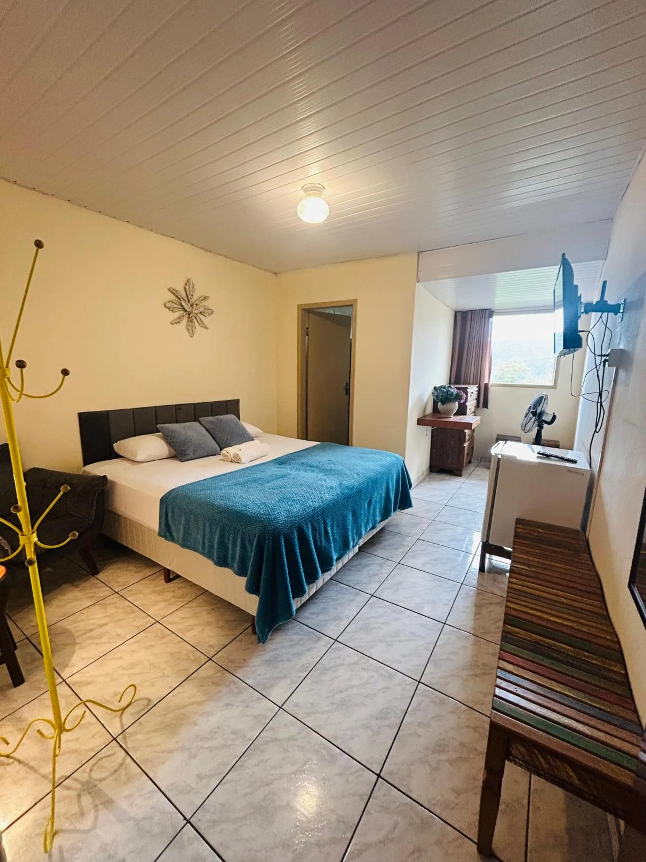 Bedroom, Bed in Hospedaria Vila Rica - 1 km do centro histórico